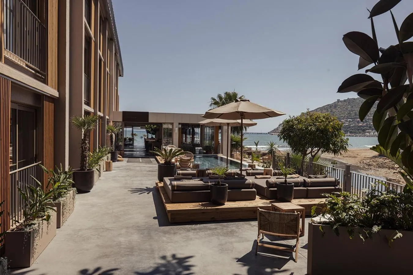 Facade/entrance in En Vie Beach Boutique Hotel - Adults Only