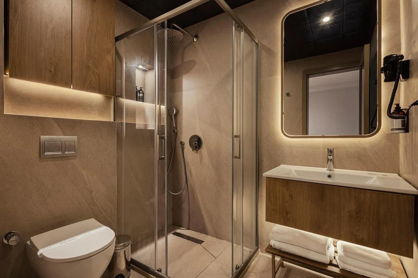 Bathroom in En Vie Beach Boutique Hotel - Adults Only