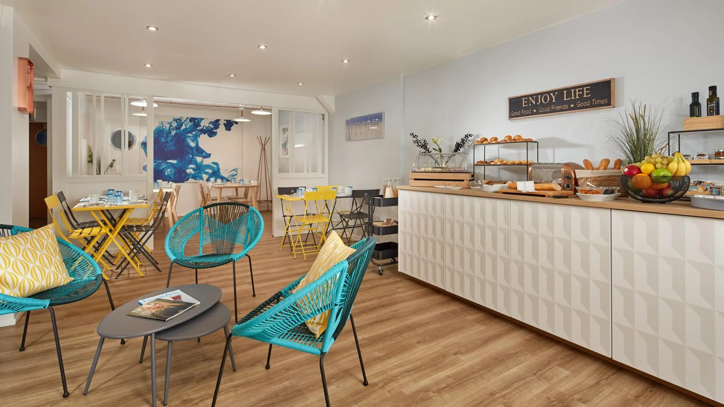 Breakfast in Hotel Résidence Paris Asnières