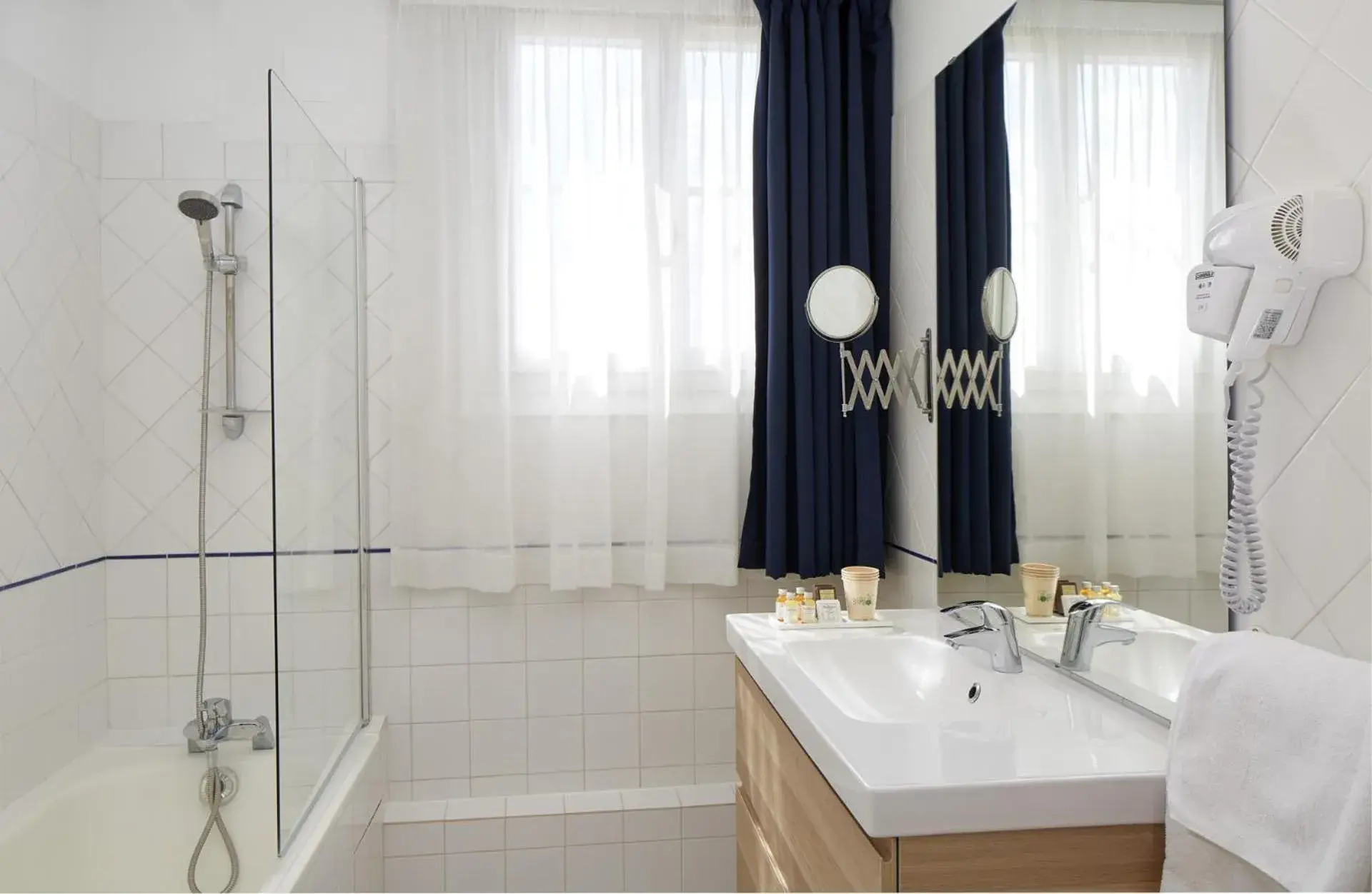 Deluxe Studio in Hotel Résidence Paris Asnières Deluxe Studio in Hotel Résidence Paris Asnières