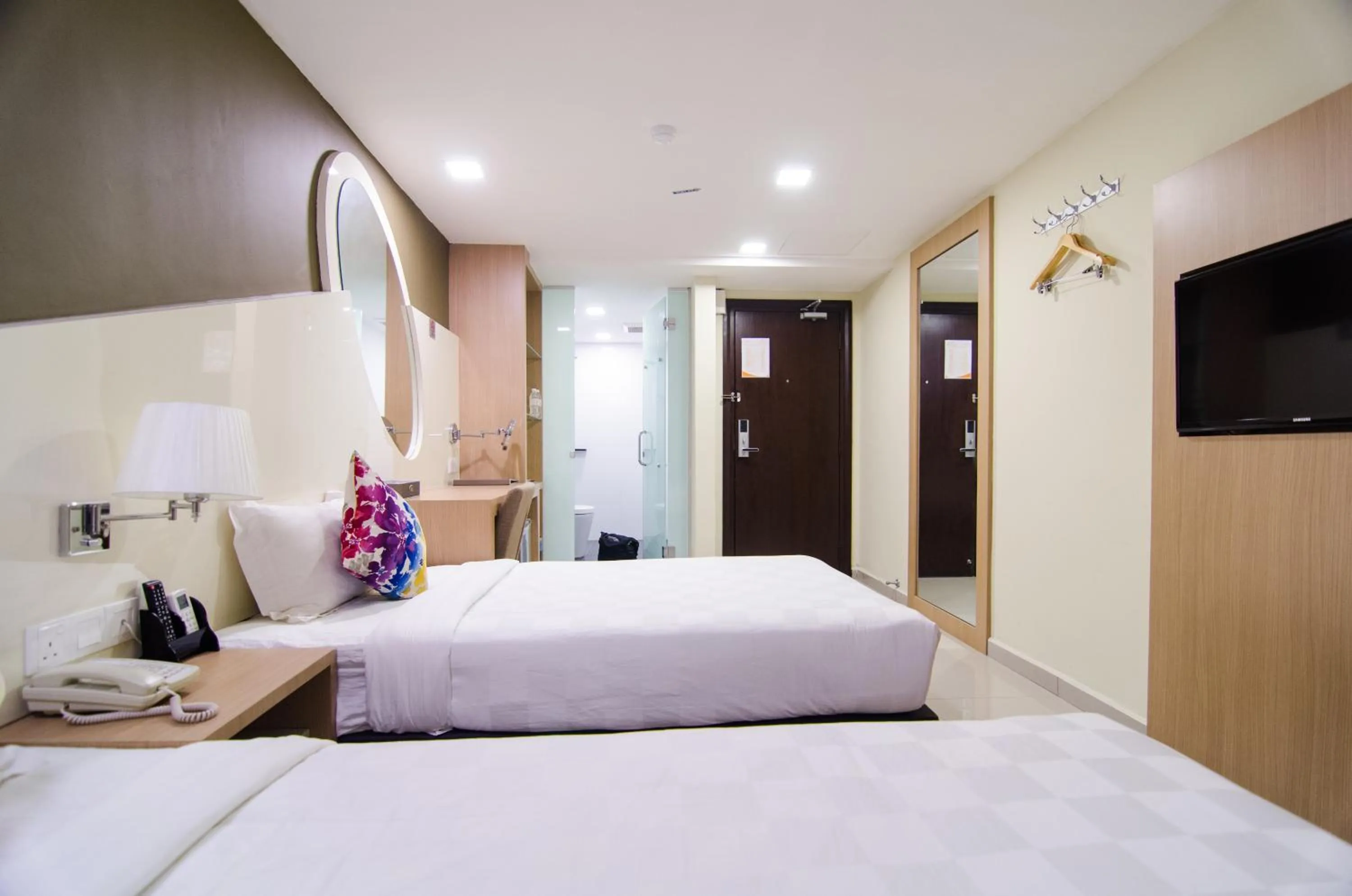 Bed in Mornington Hotel Sitiawan