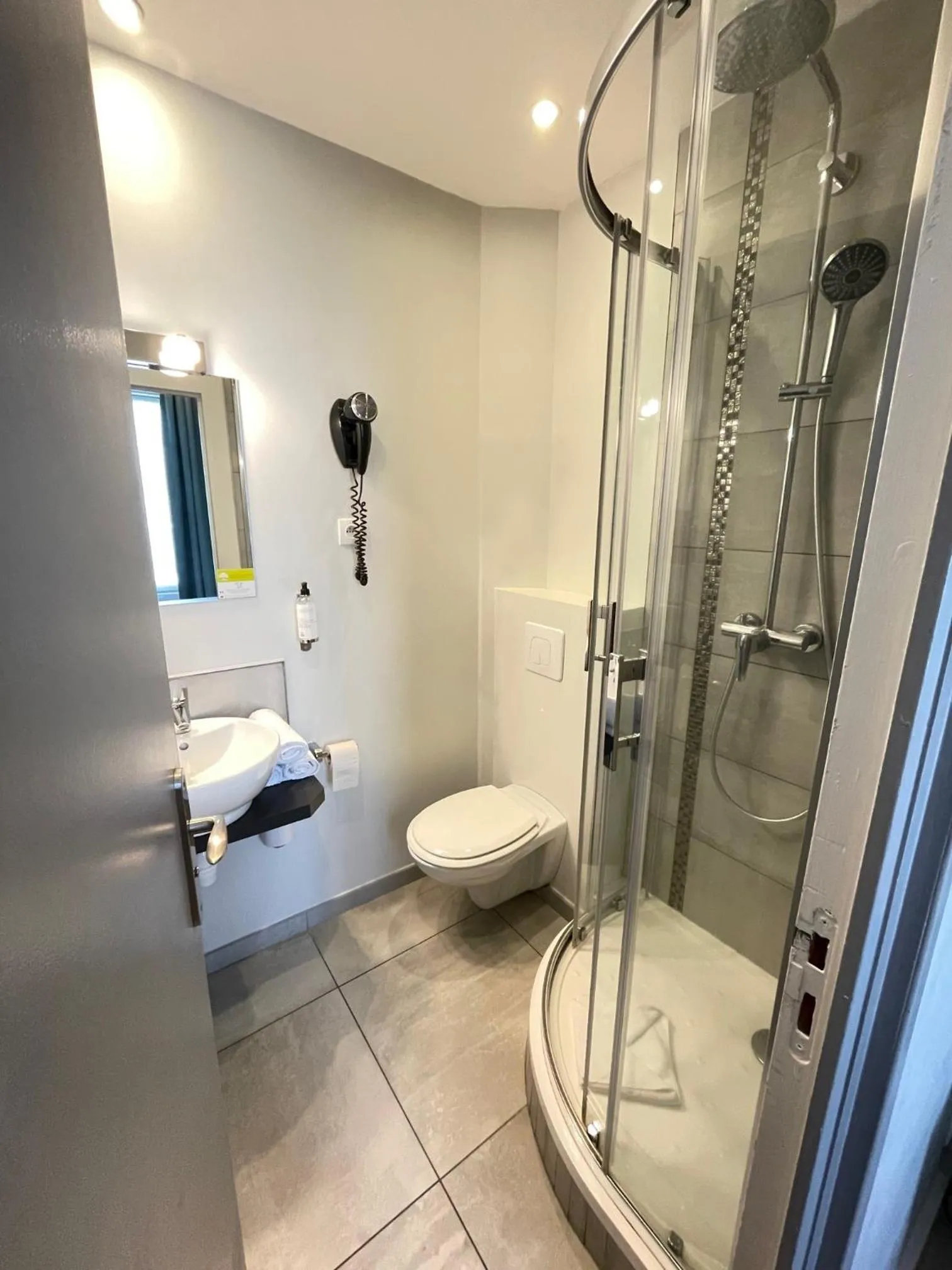 Bathroom in Les Embruns