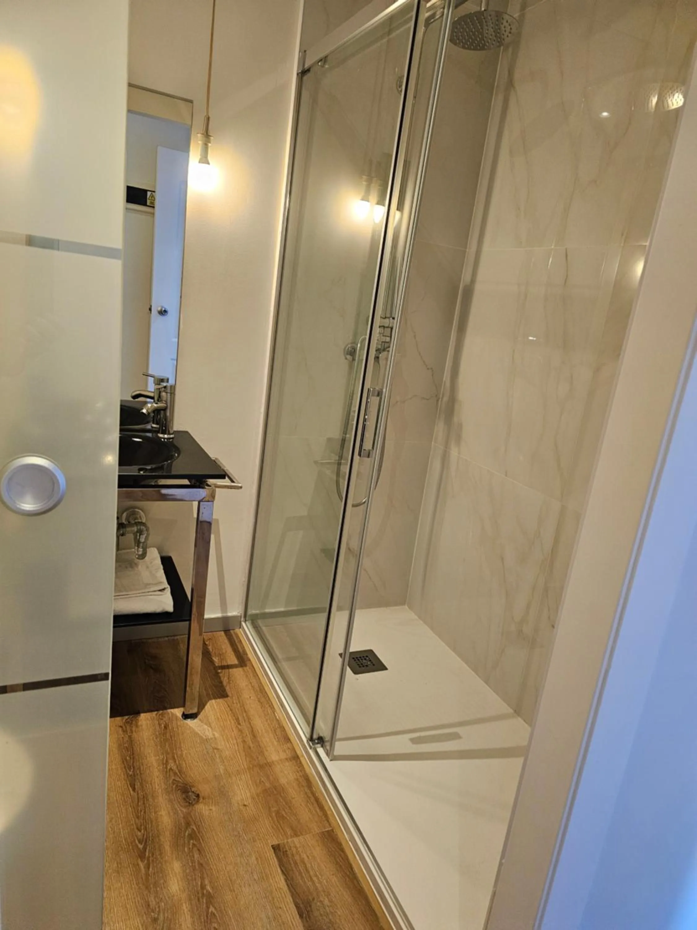 Shower in Hotel Villasegura