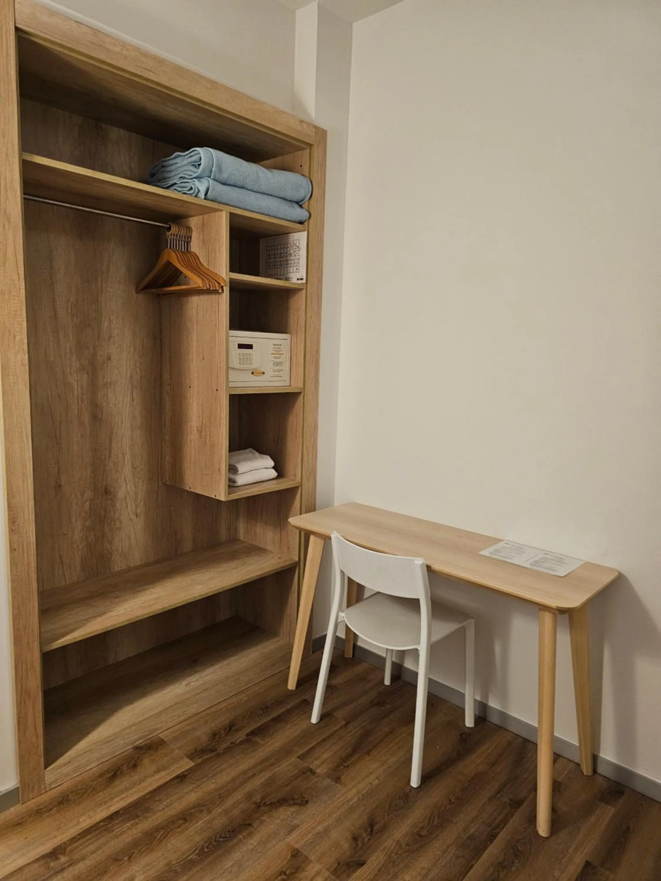 wardrobe in Hotel Villasegura