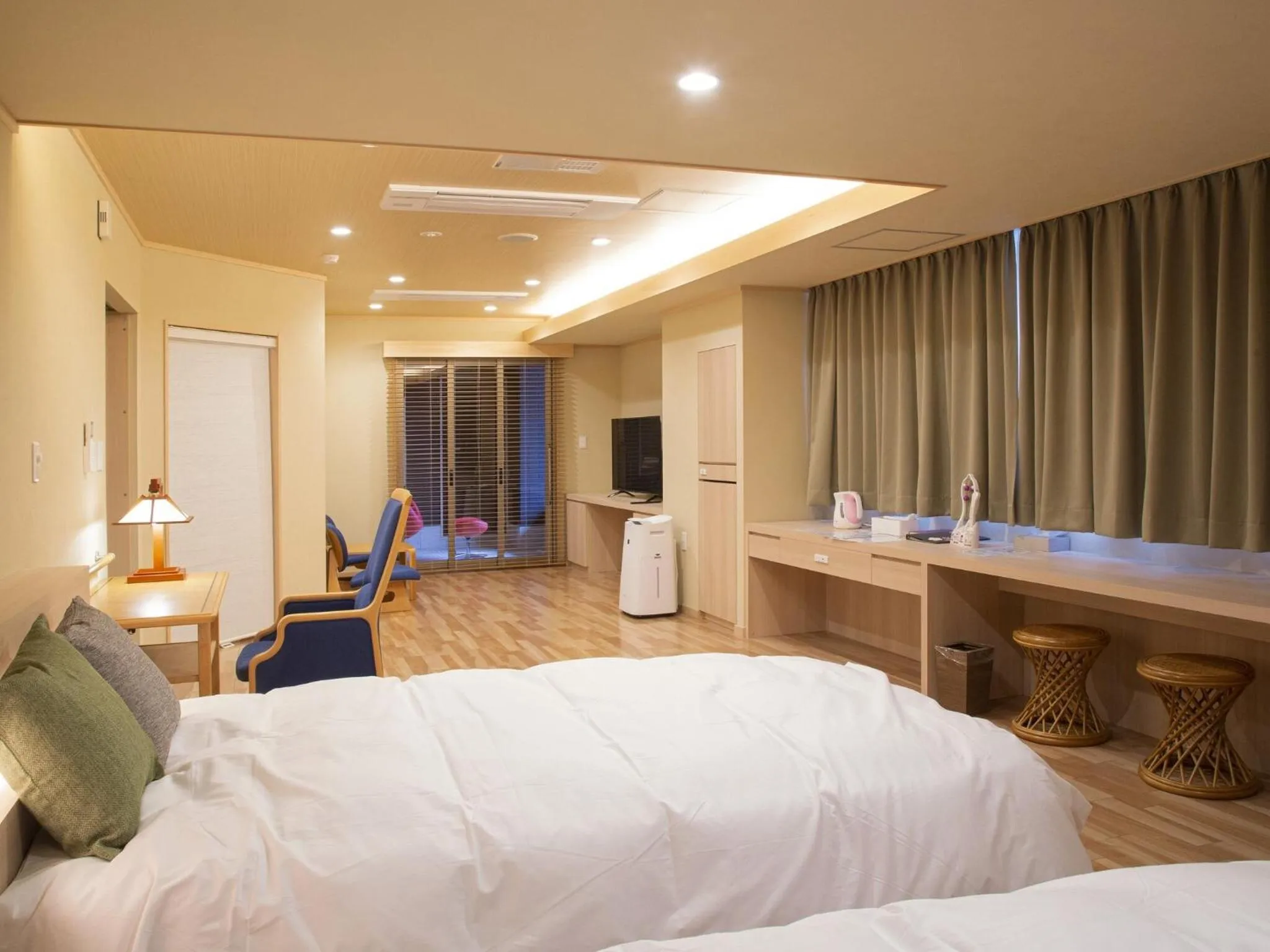 Bed in Sakaeya Hotel