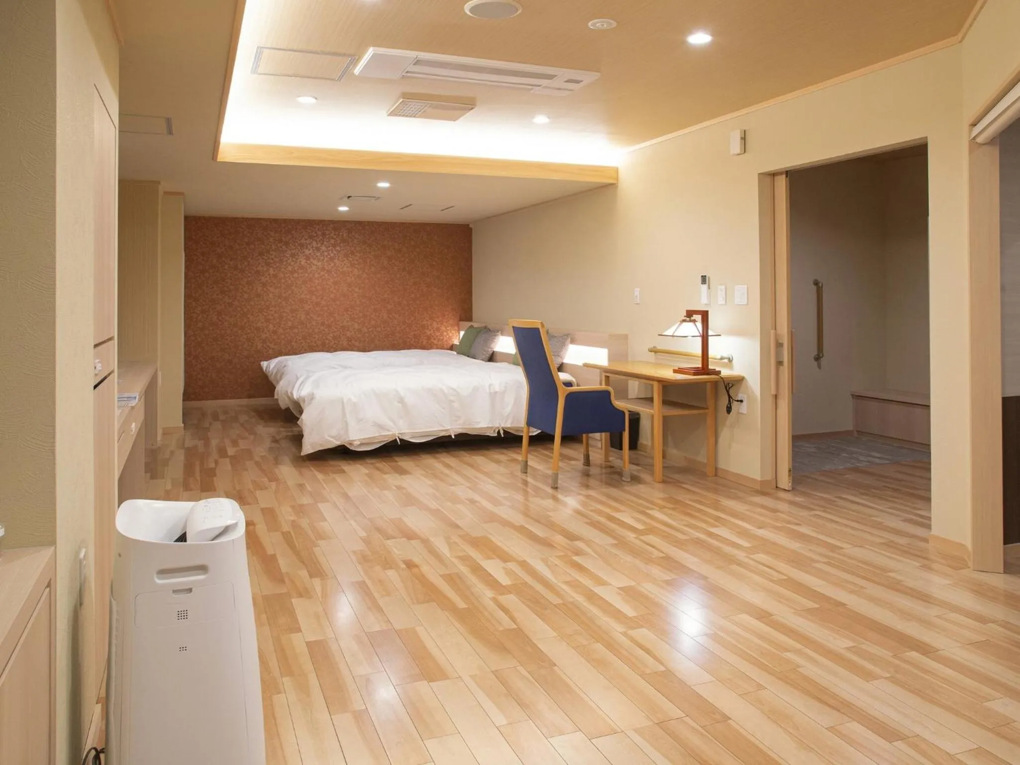 Bed in Sakaeya Hotel