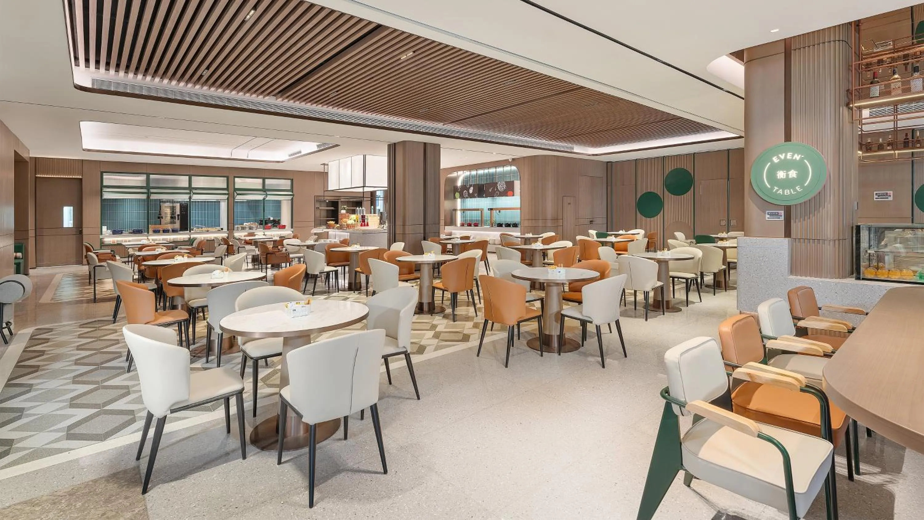 Restaurant/places to eat in EVEN Hotel Wuhan Airport Zone by IHG