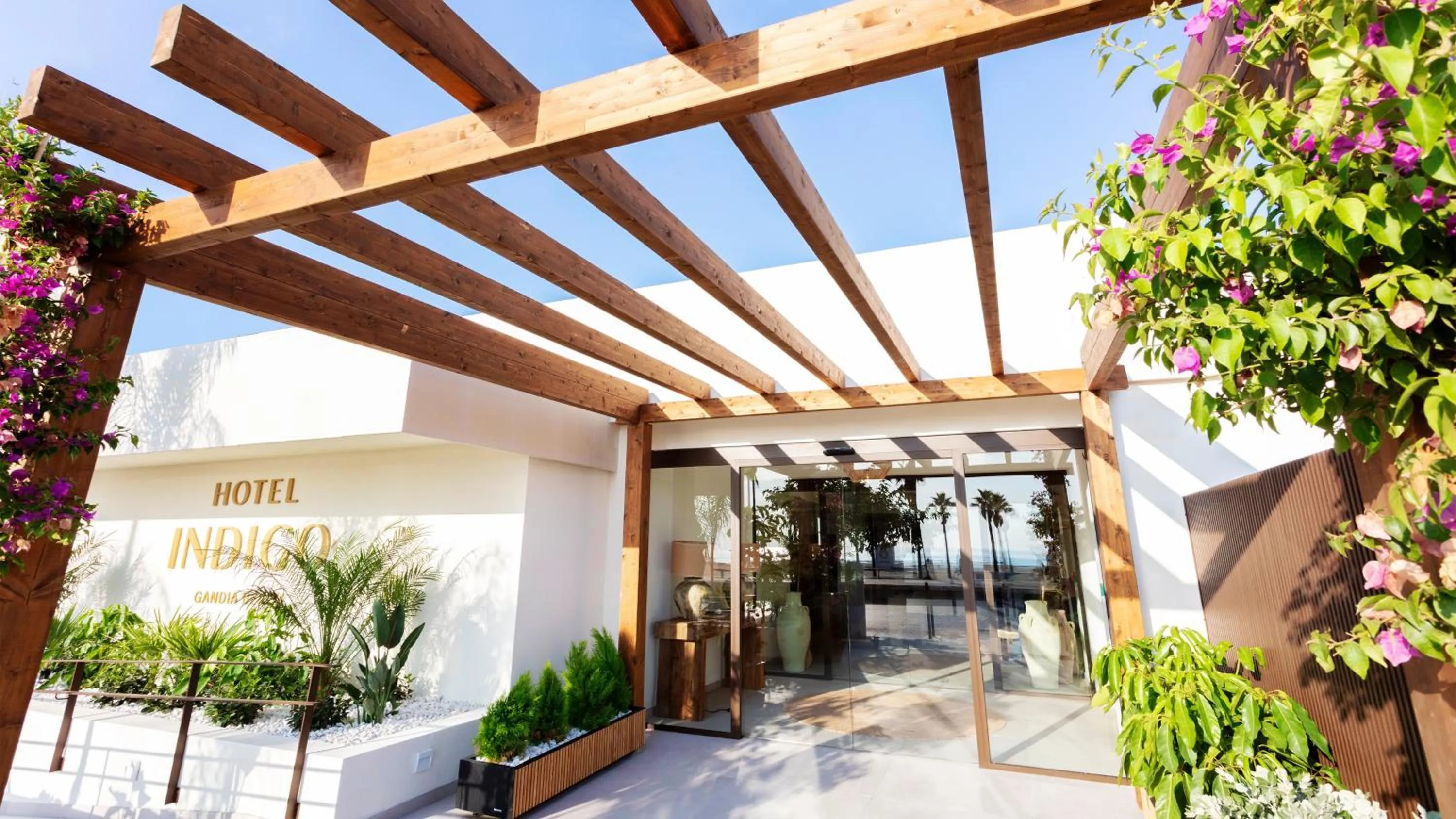 Property building in Hotel Indigo Gandia Beach by IHG