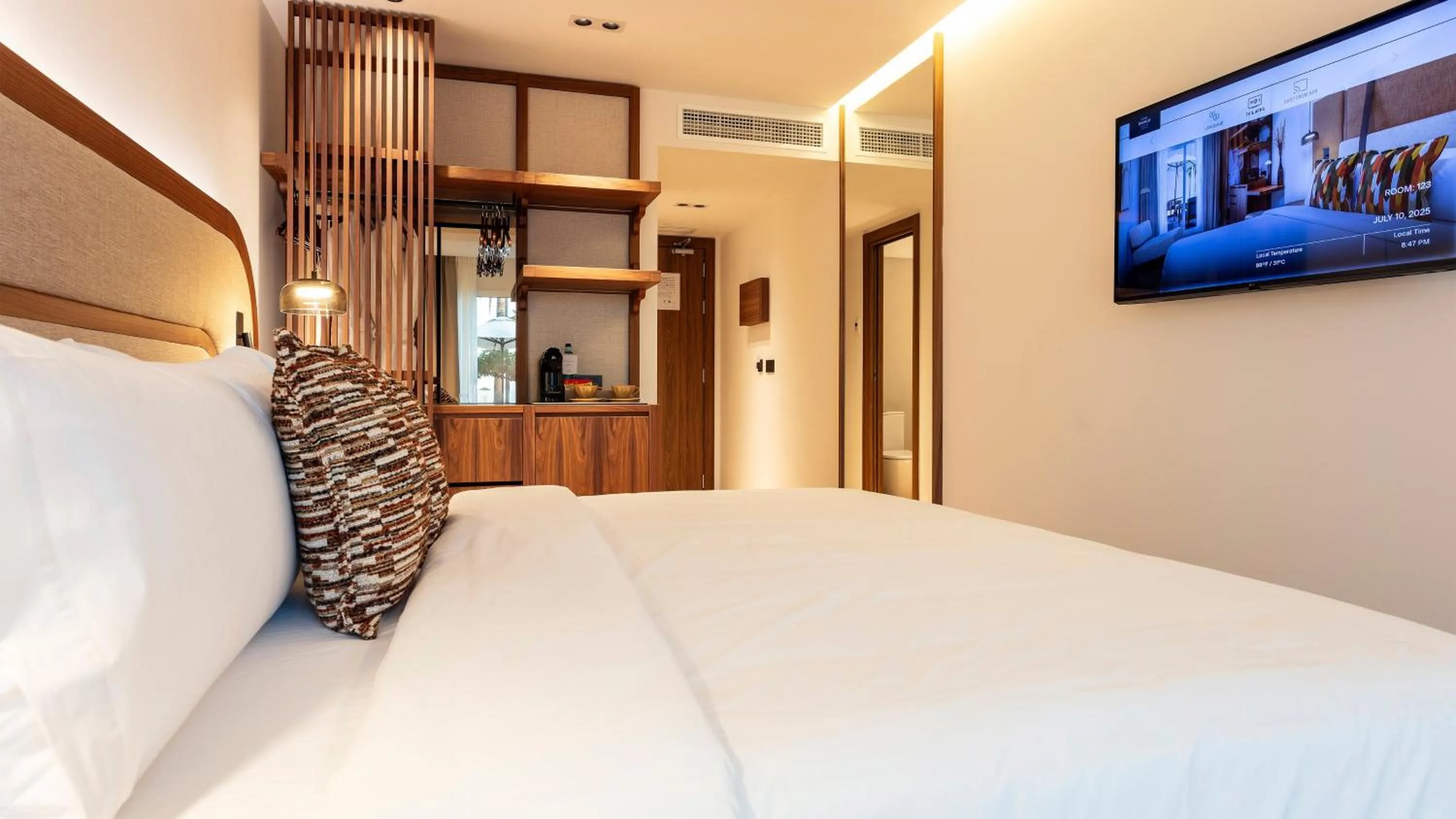 Photo of the whole room, Bed in Hotel Indigo Gandia Beach by IHG