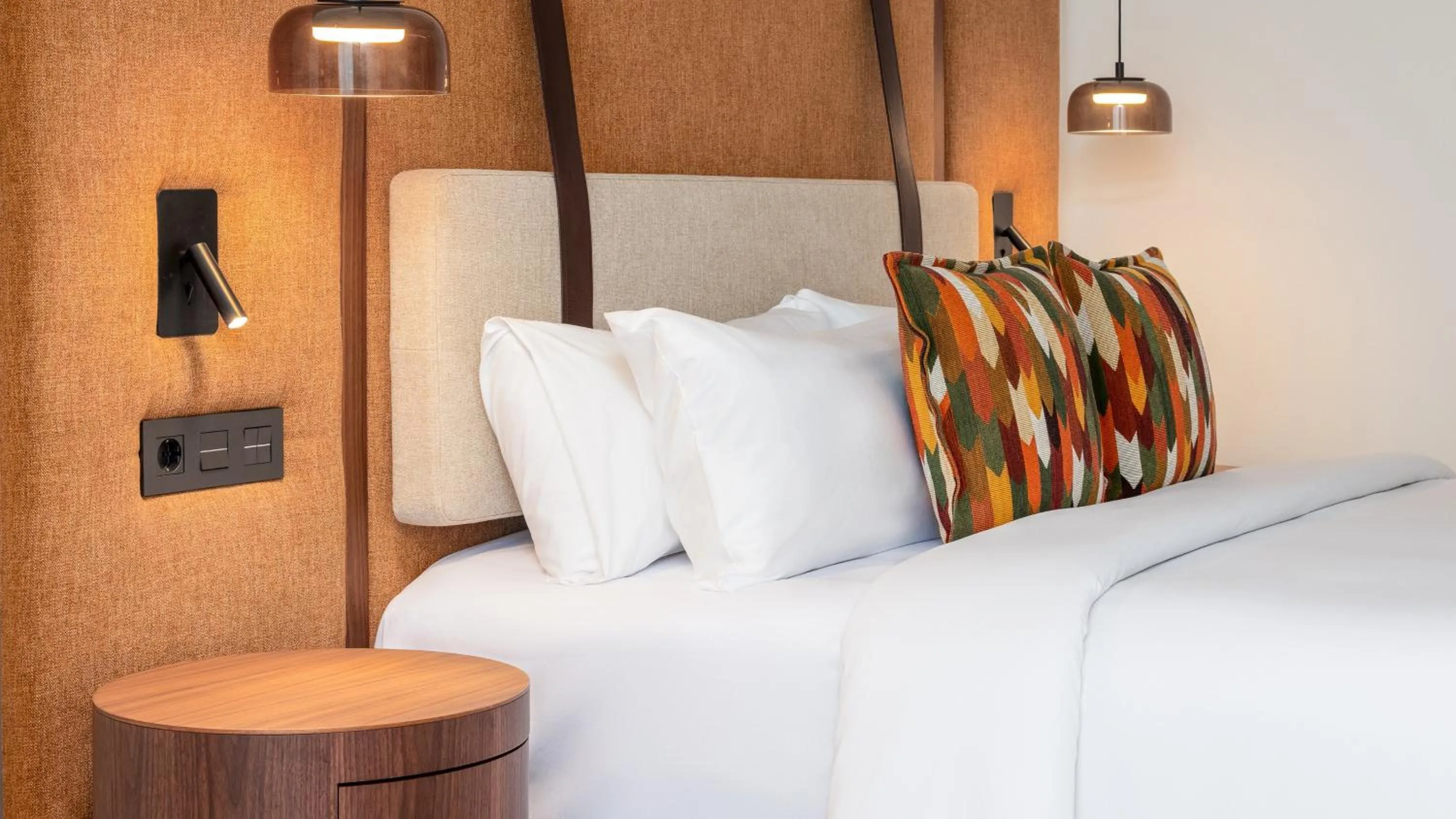 Photo of the whole room, Bed in Hotel Indigo Gandia Beach by IHG