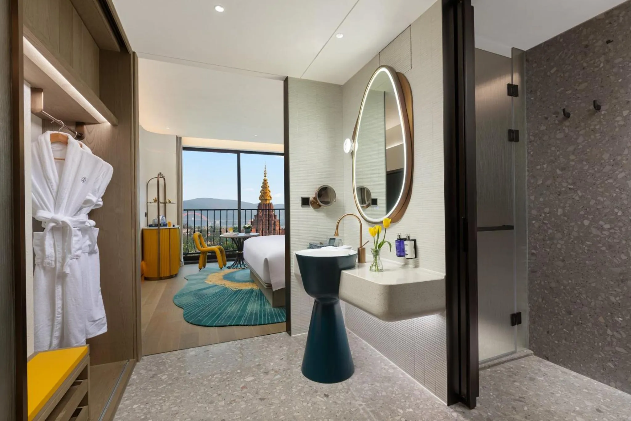 Photo of the whole room, Bed in voco Xishuangbanna Gaozhuang by IHG