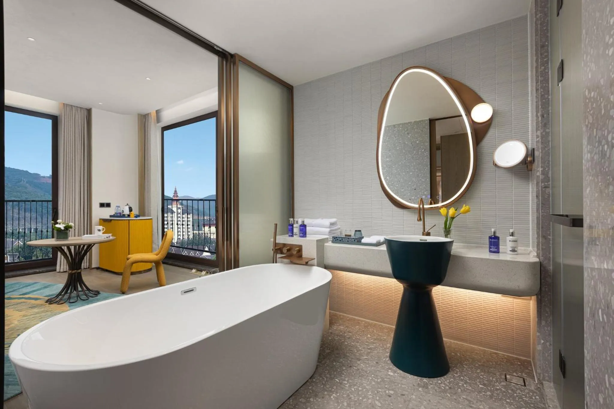 Photo of the whole room in voco Xishuangbanna Gaozhuang by IHG