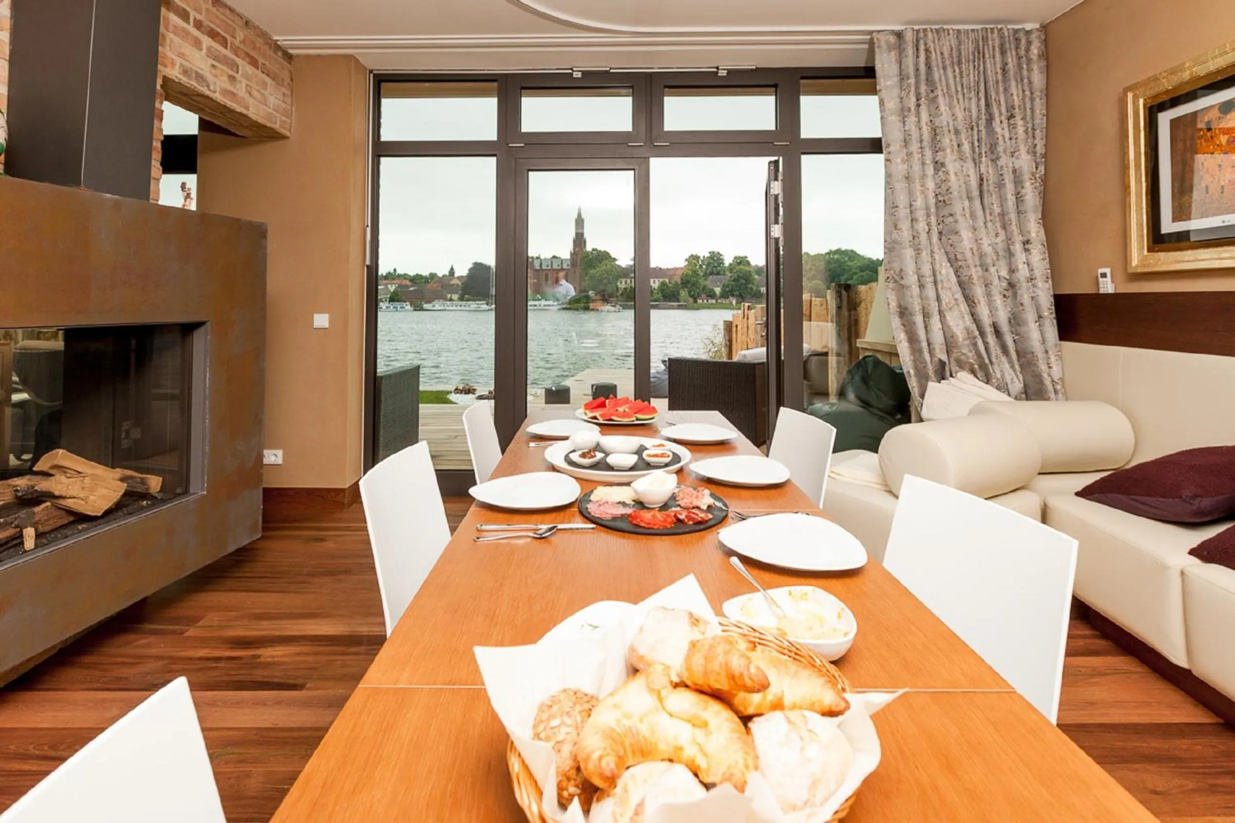 Dining area in Ringelnatz Inselhotel