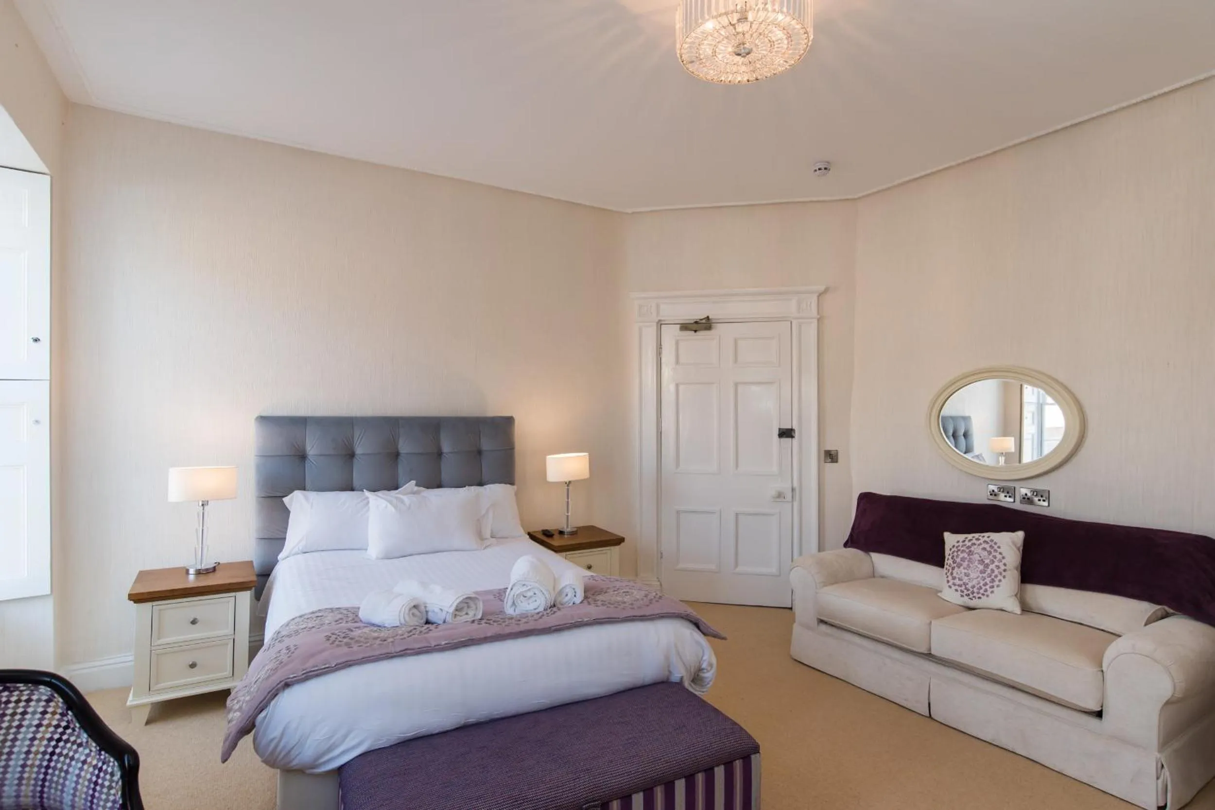 Bed in No 46 Marine Terrace