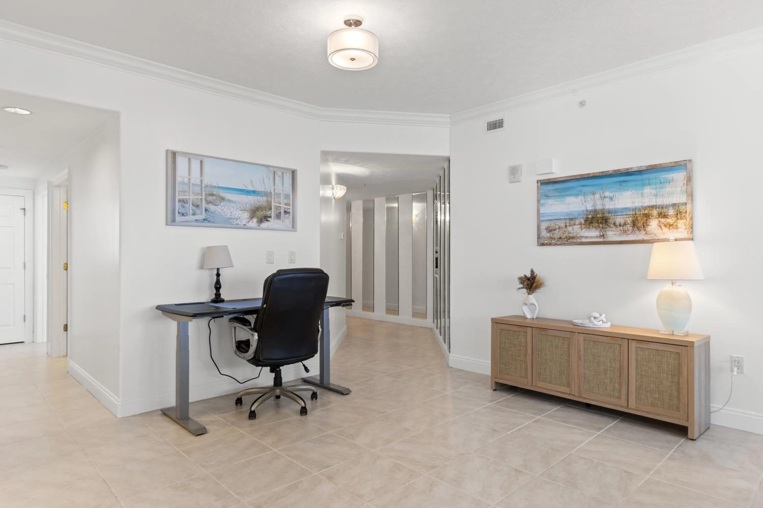 Living room in Treasure Shores–3BR Beachfront Corner Unit sleeps 8 with Stunning Gulf Views!