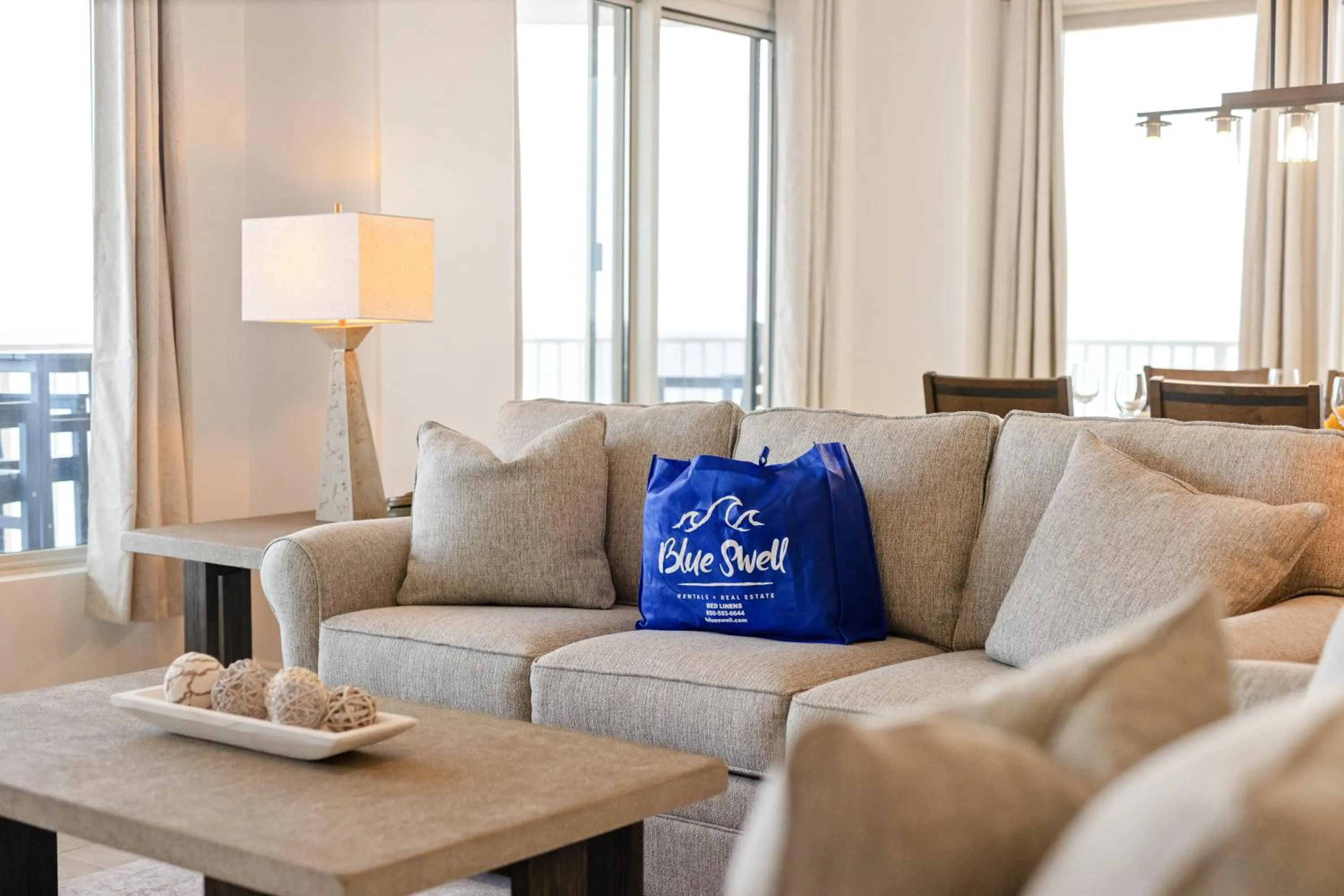 Treasure Shores–3BR Beachfront Corner Unit sleeps 8 with Stunning Gulf Views!