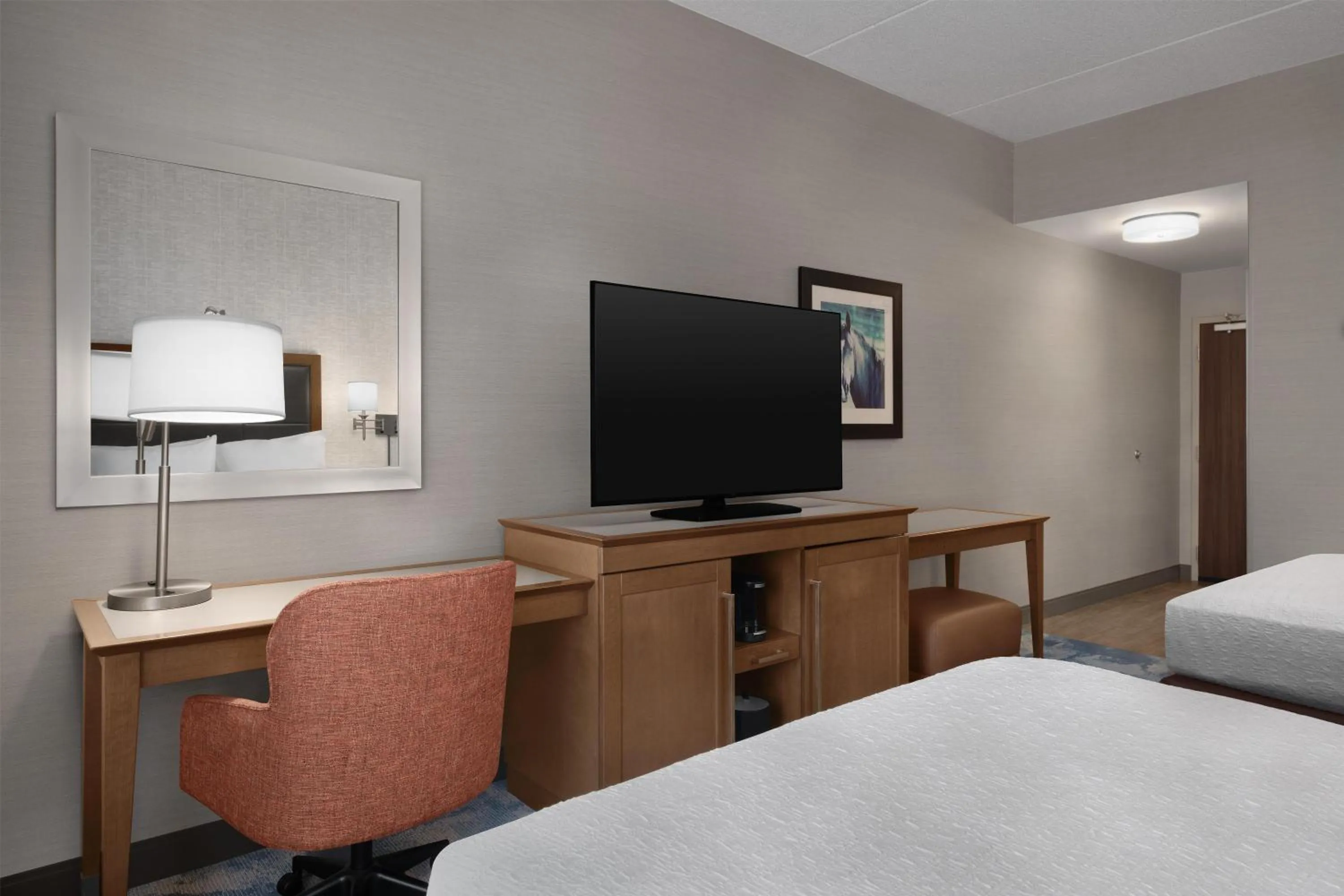 Bedroom, Bed in Hampton Inn & Suites Baltimore North/Timonium, MD