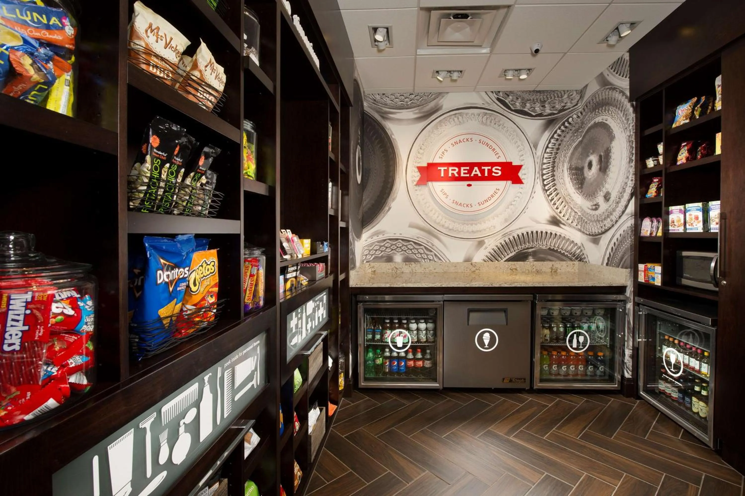 Food and drinks in Hampton Inn & Suites Baltimore North/Timonium, MD