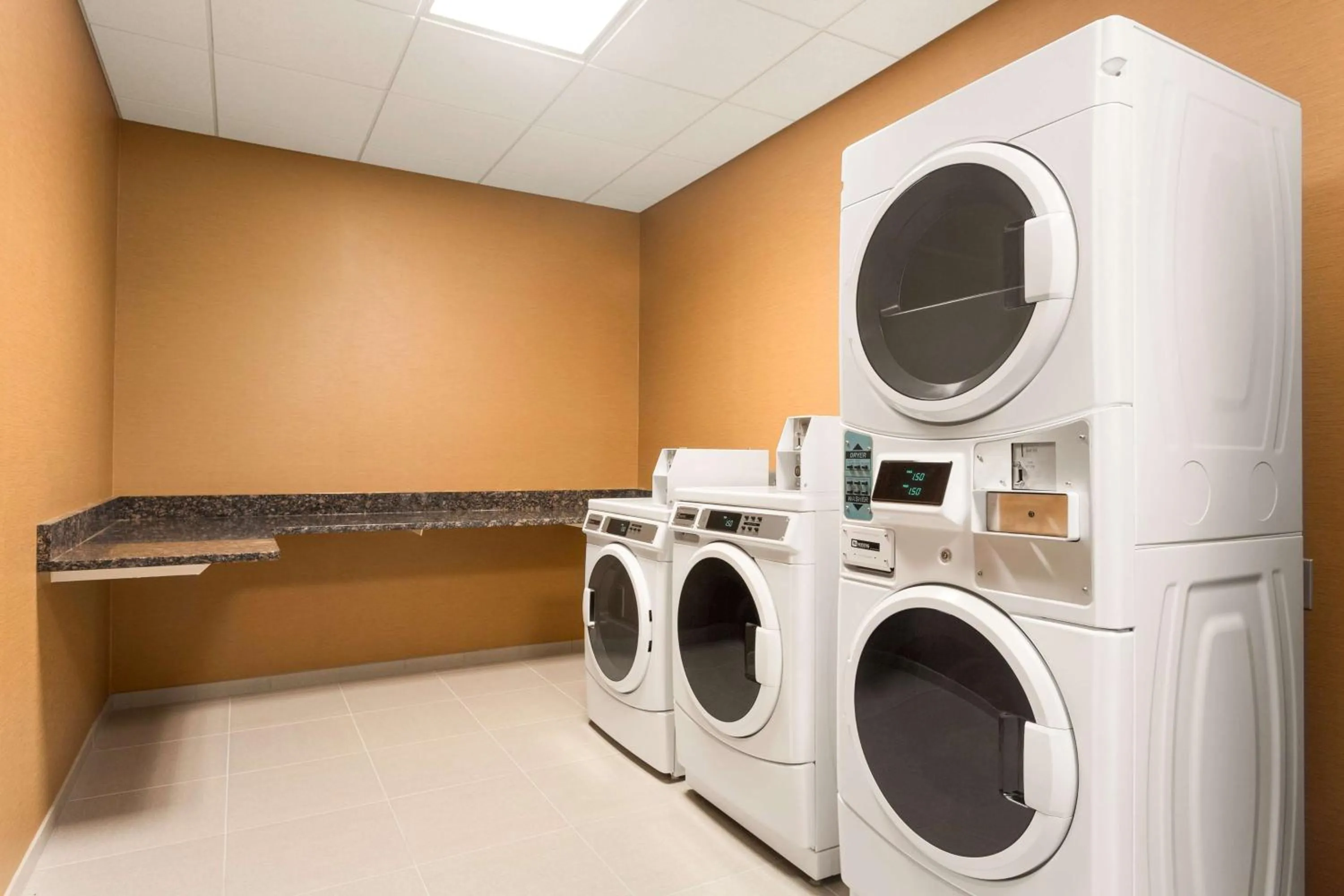 Property building in Hampton Inn by Hilton Kennewick at Southridge