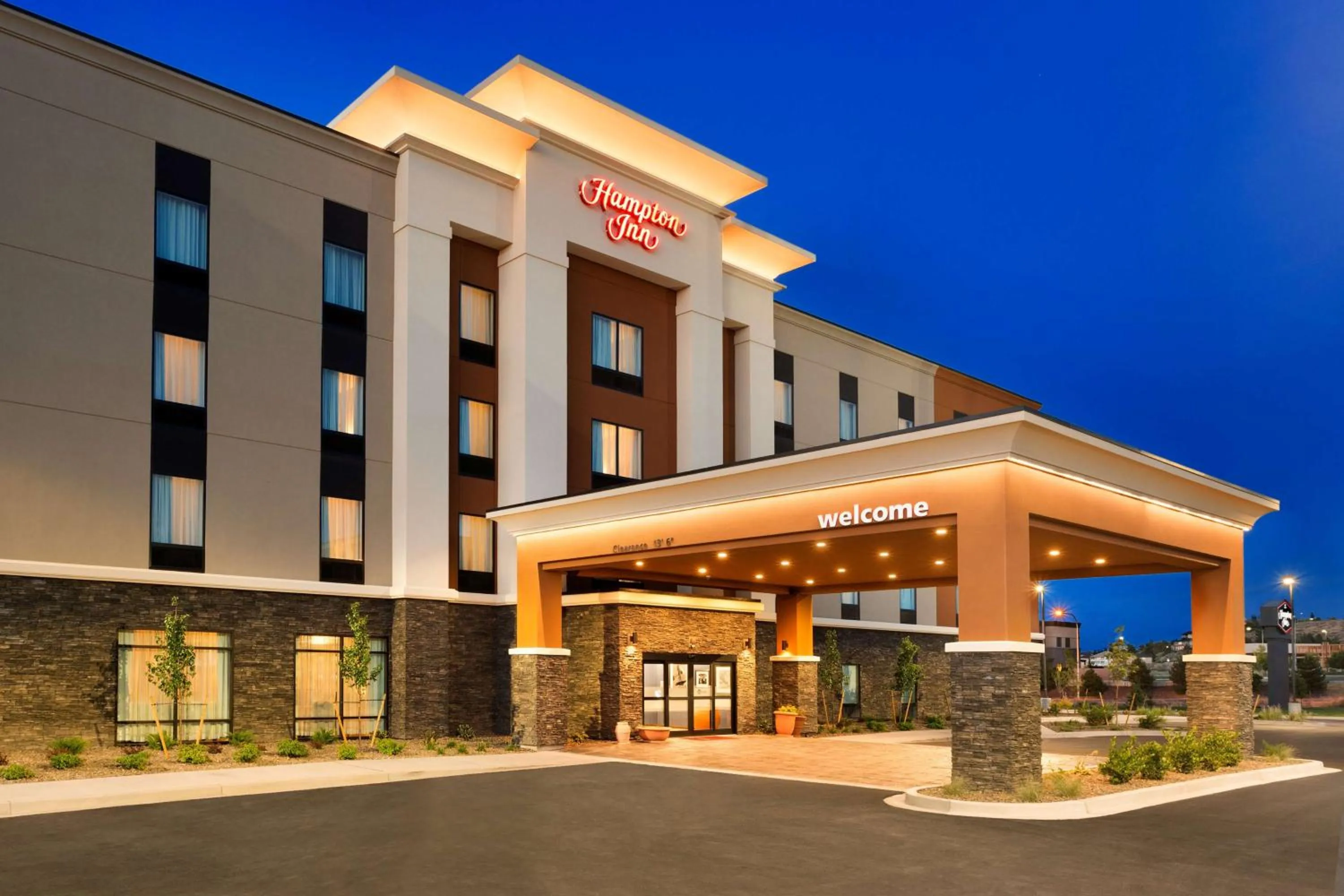 Property building in Hampton Inn by Hilton Kennewick at Southridge