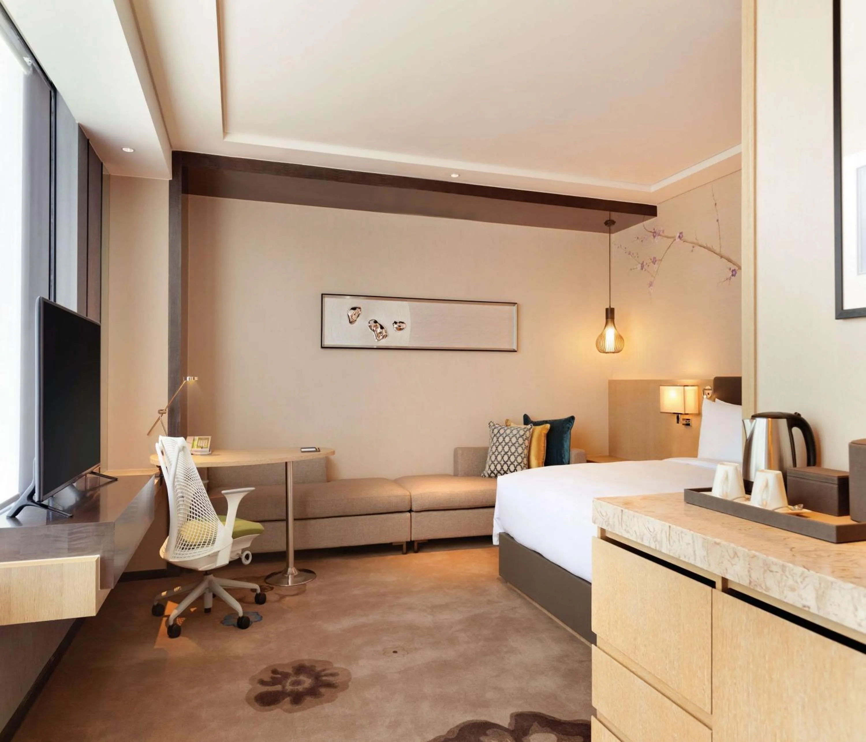 Bedroom, Bed in Hilton Garden Inn Dandong