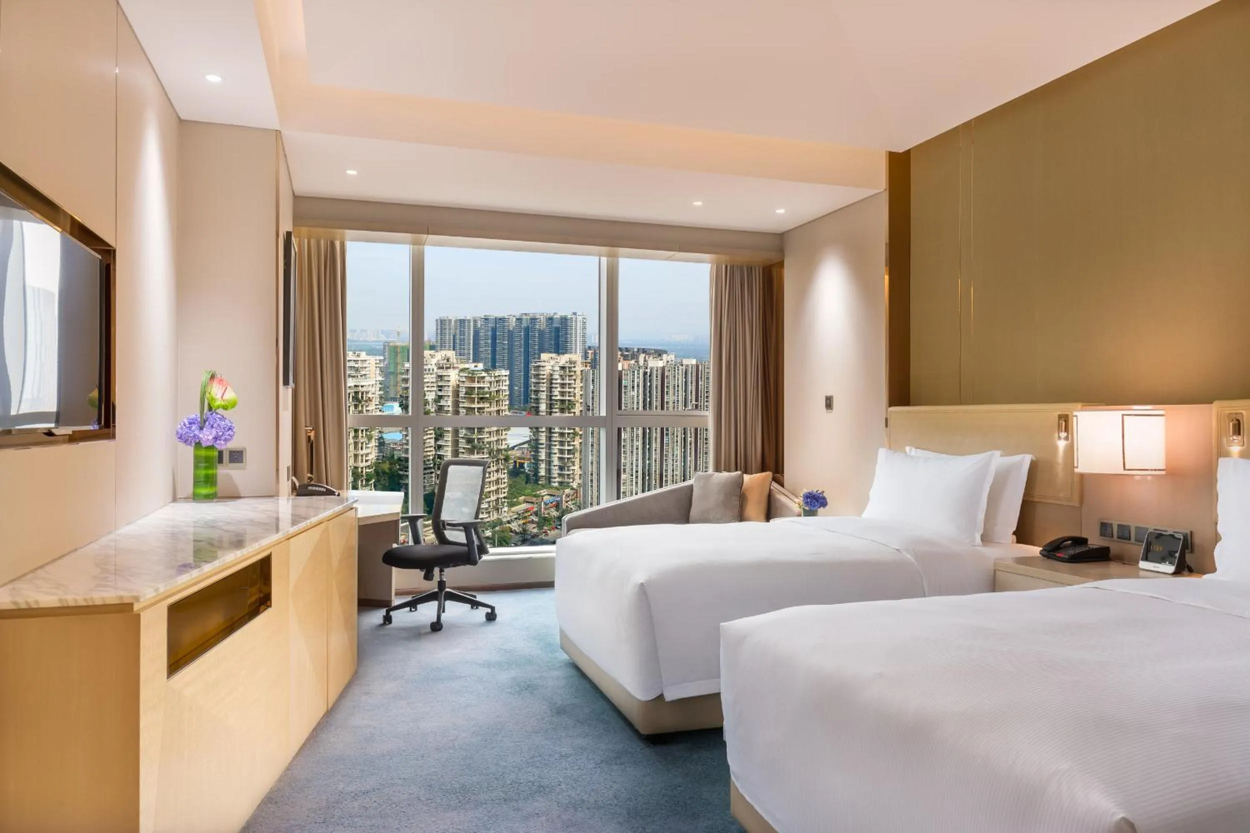 Bedroom, Bed in Hilton Chengdu