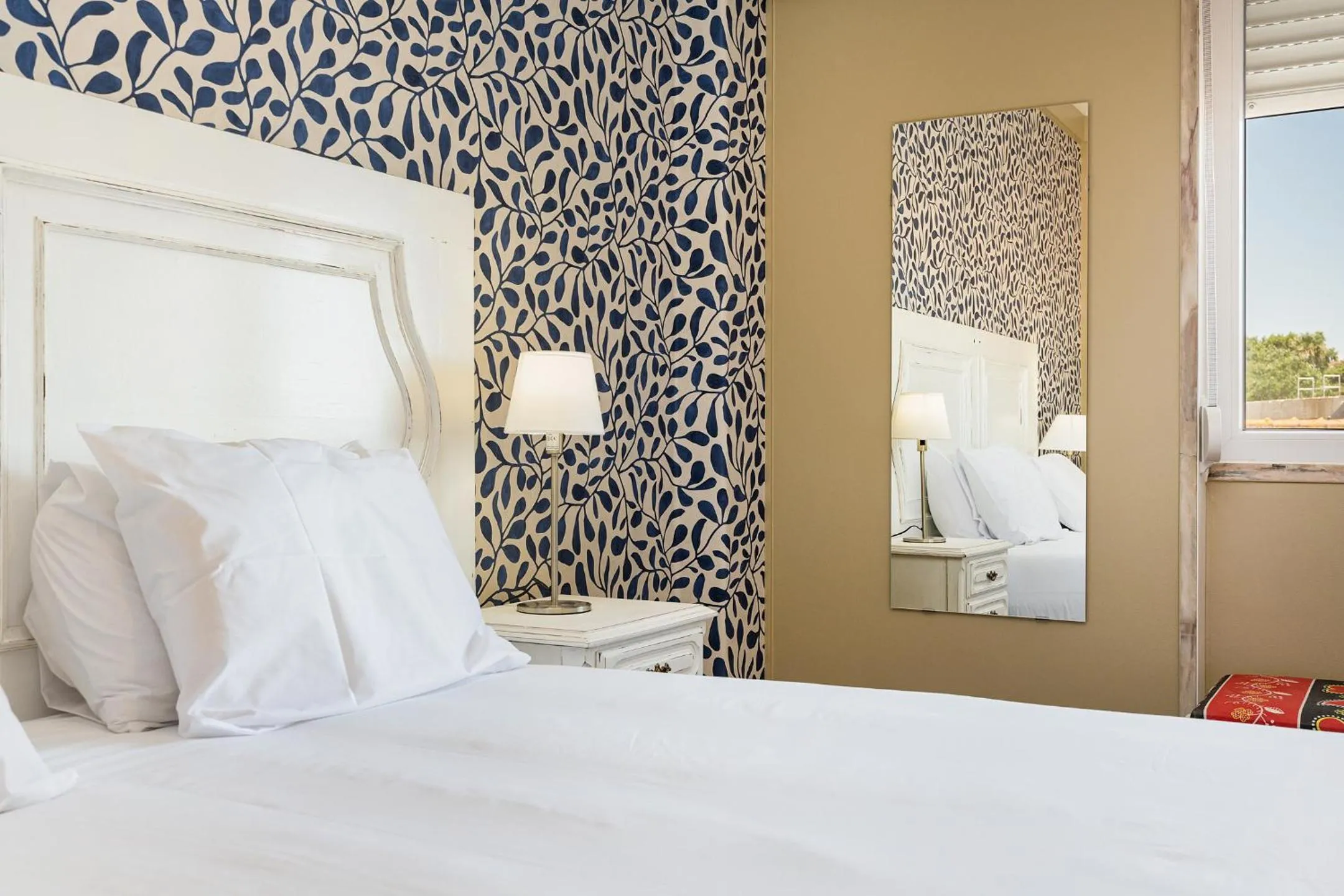Superior Family Suite with Balcony in DOME Alvares Cabral