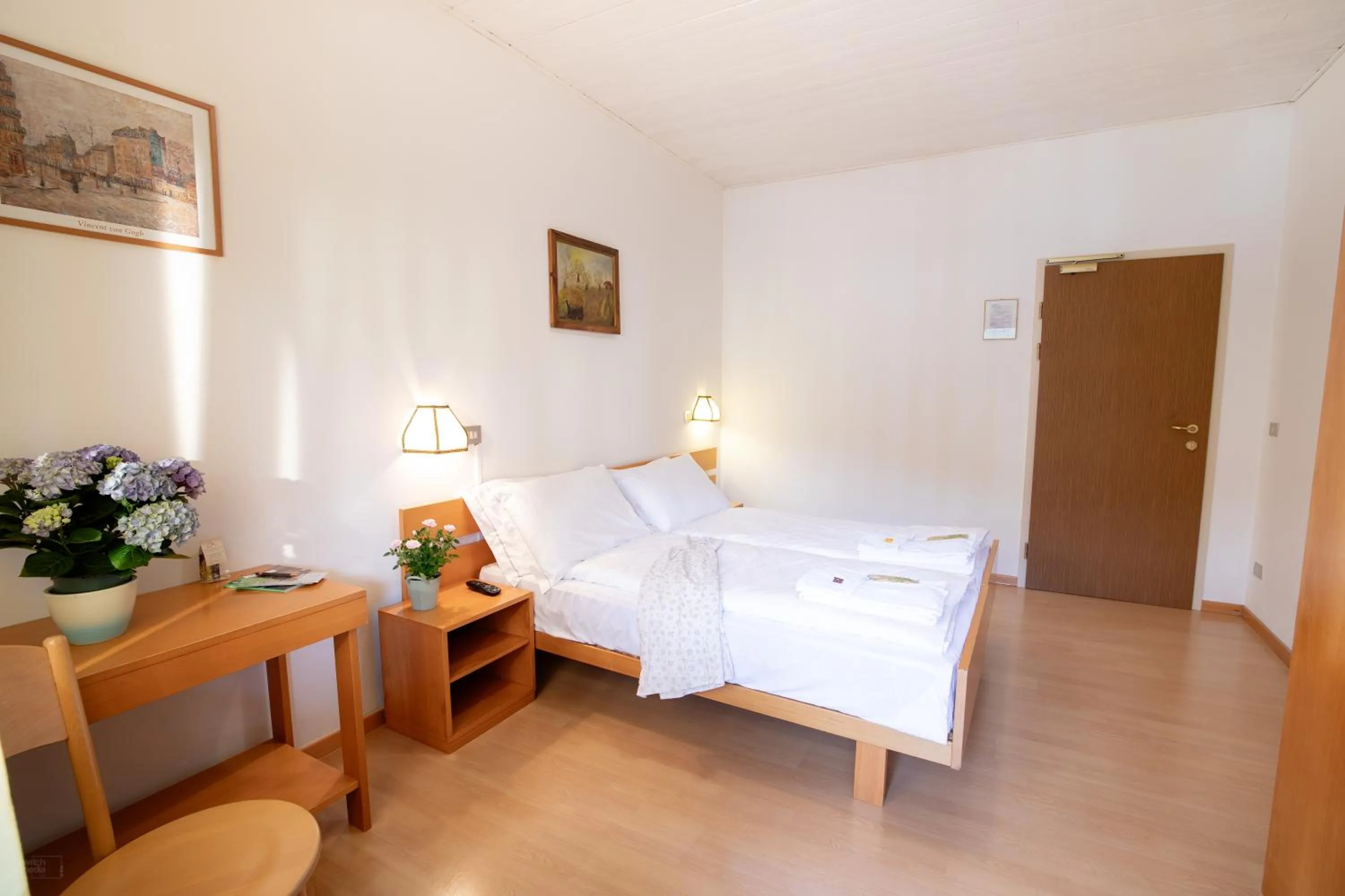 View (from property/room), Bed in Residence Panorama