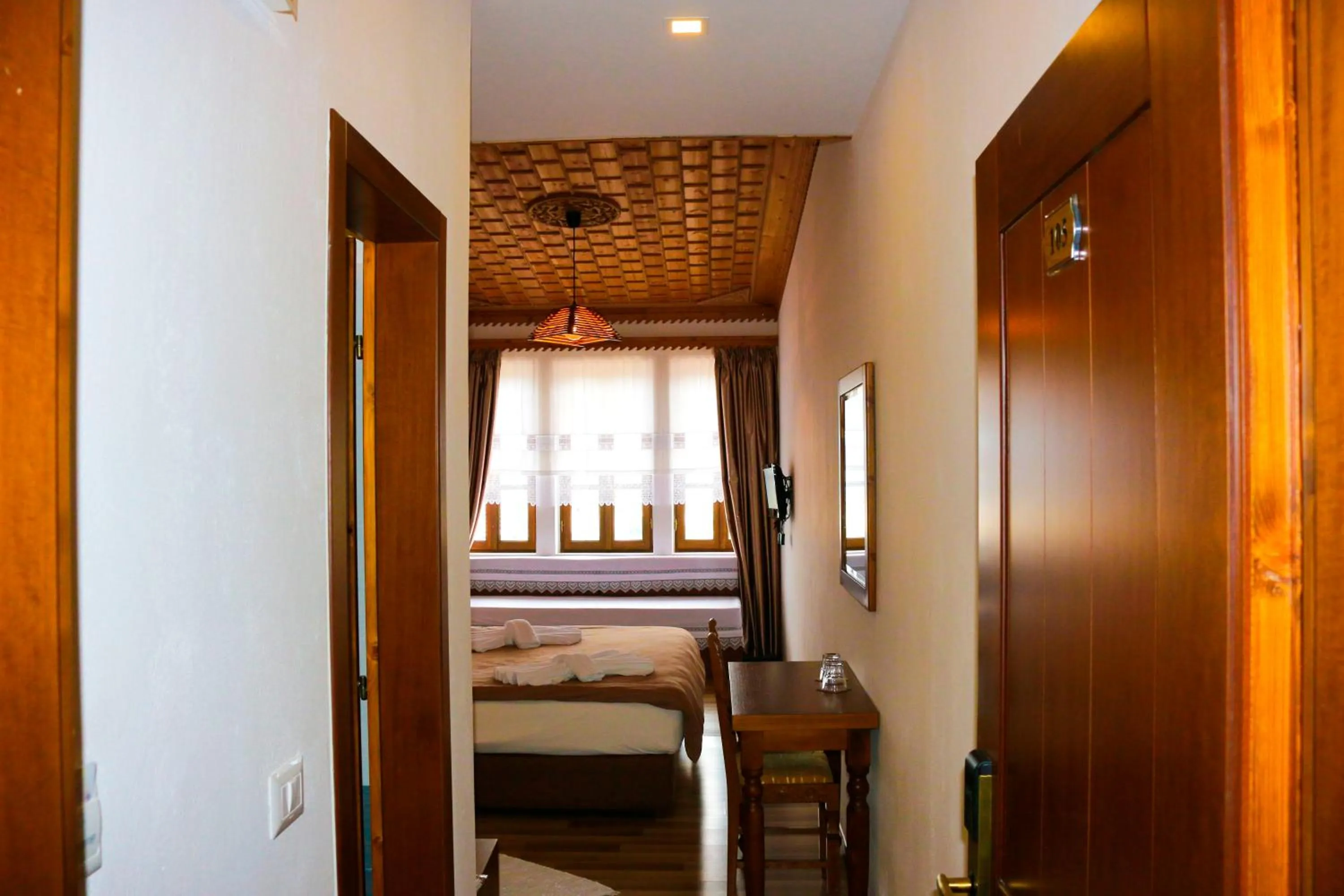 City view, Bed in Hotel Kodra