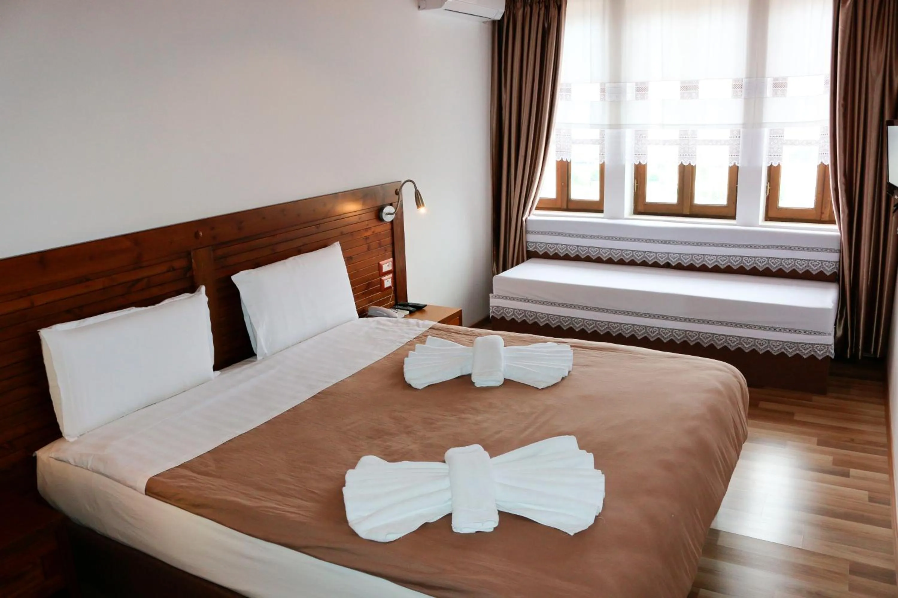 City view, Bed in Hotel Kodra