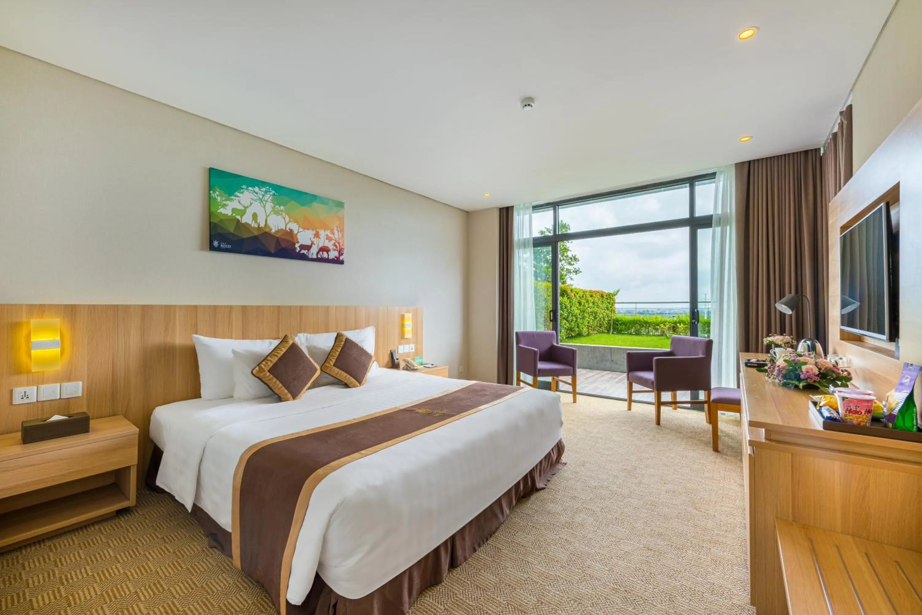 Property building, Bed in The Reed Hotel