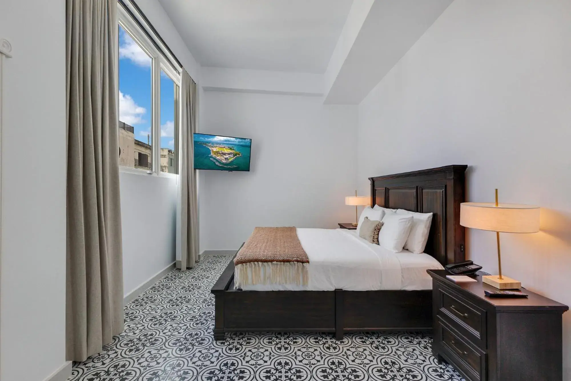 King Room - Disability Access in Hotel Milano King Room - Disability Access in Hotel Milano