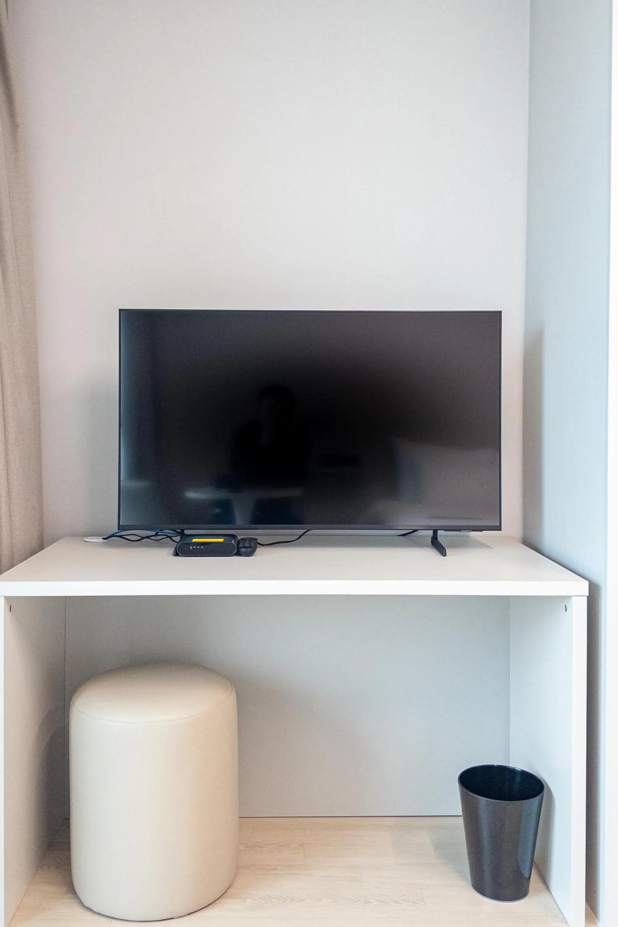 TV and multimedia in Hotel Wavellent Yangyang