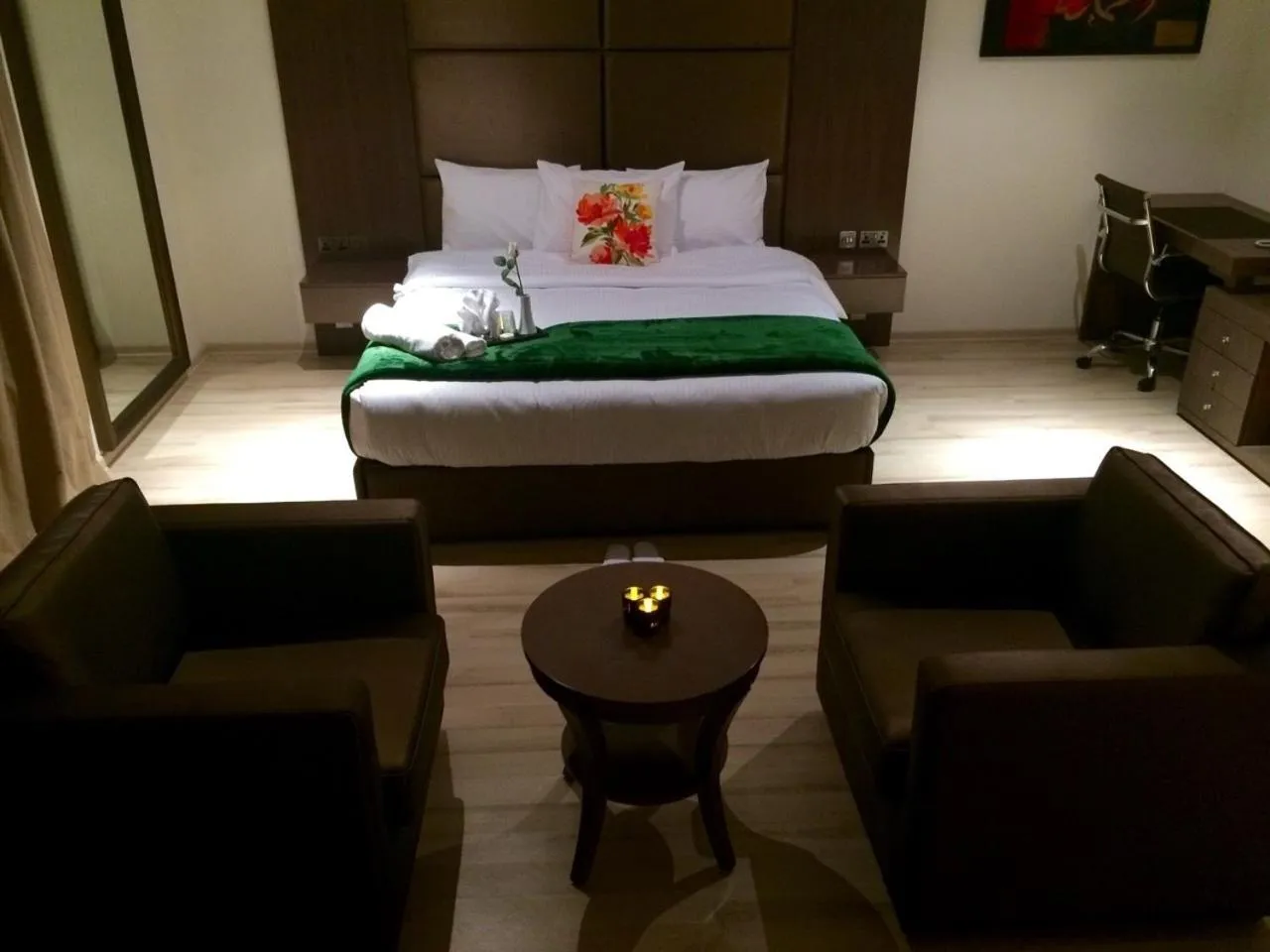 Seating area, Bed in Rawda Hotel