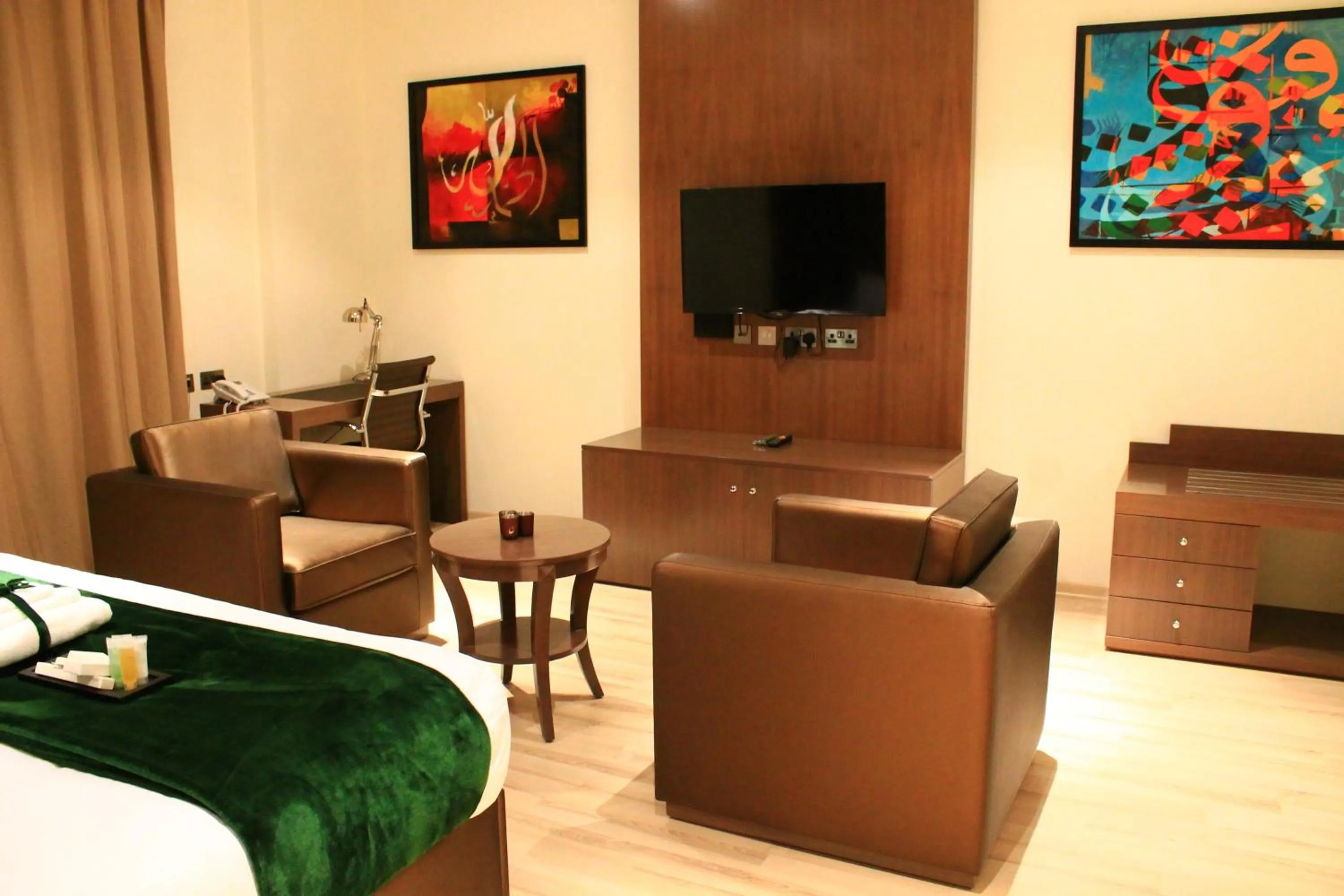 TV and multimedia in Rawda Hotel