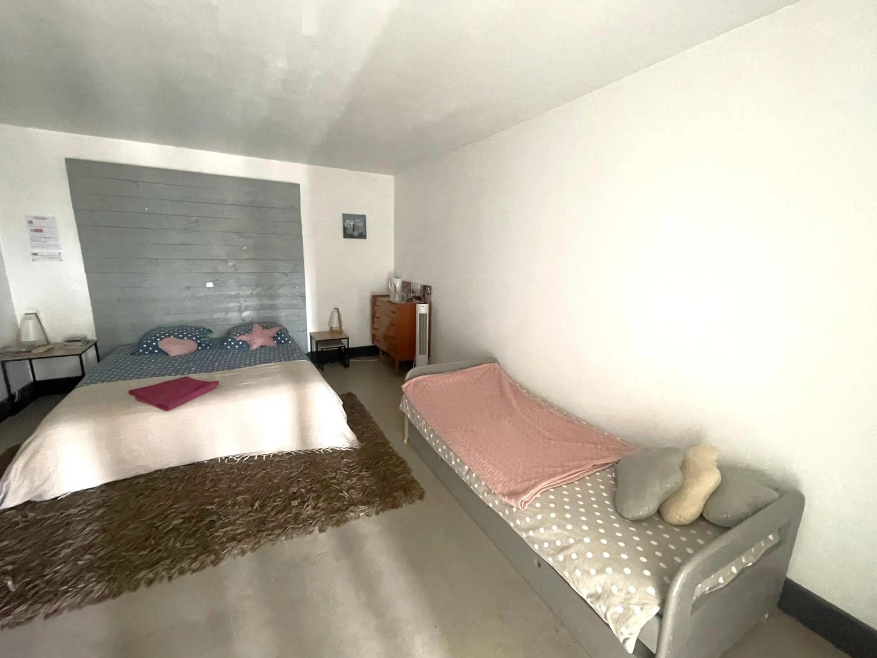 Bed in Le Mazet Chambre d'Hôtes