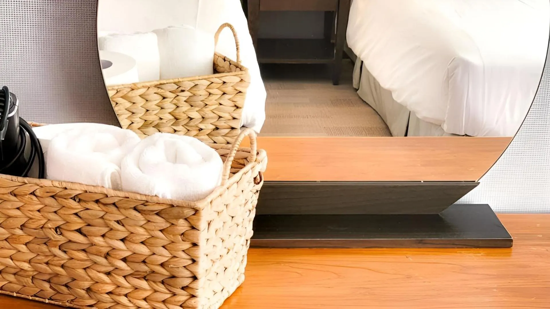 Photo of the whole room, Bed in Jeju EQ Stay Hotel