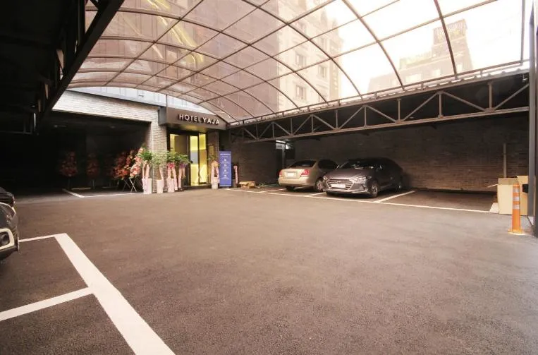 Hotel YAJA Gwangju Hanam branch