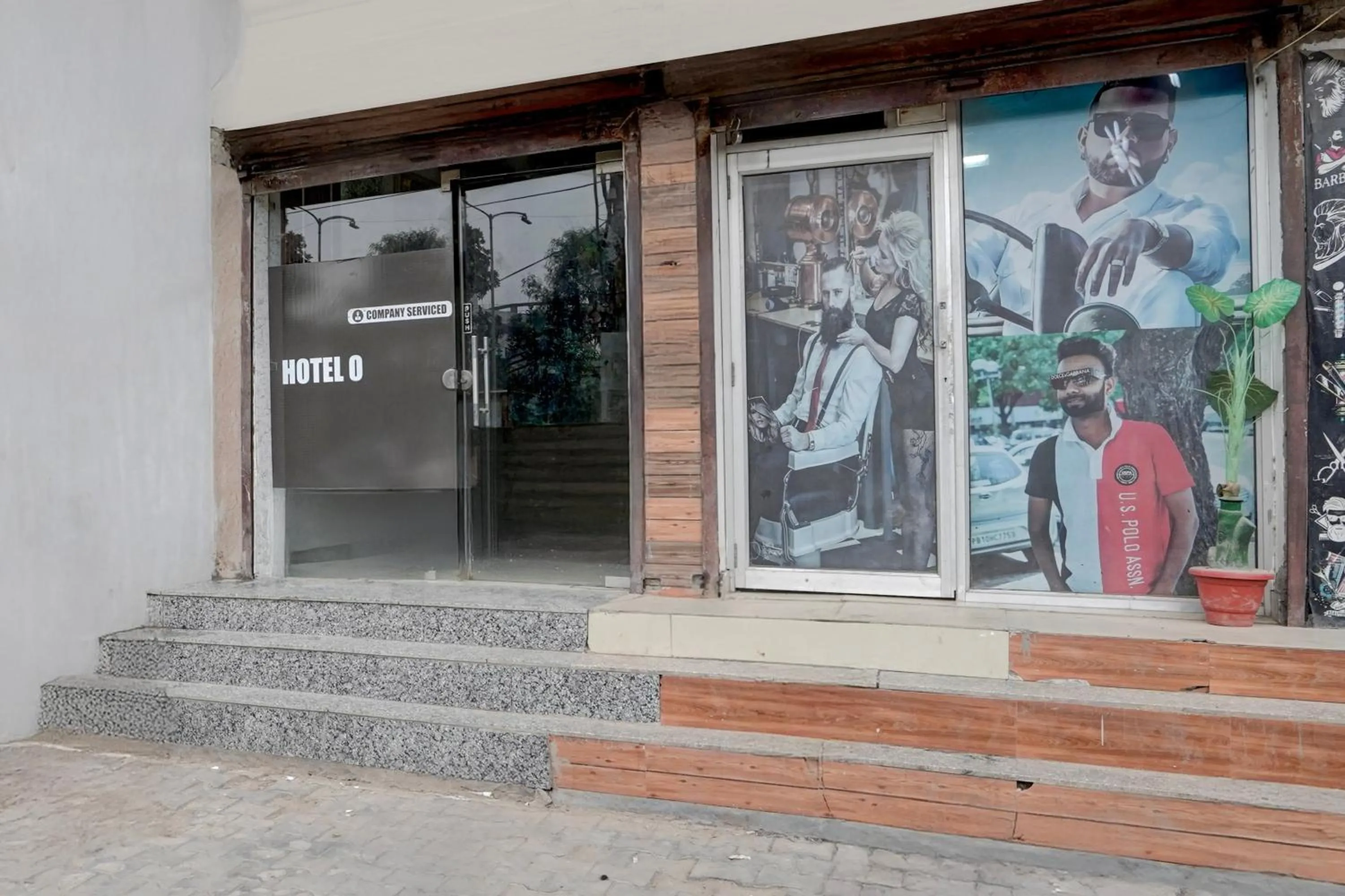 Facade/entrance in Super Hotel O Sector 58 Mohali Formerly Hotel Alpha