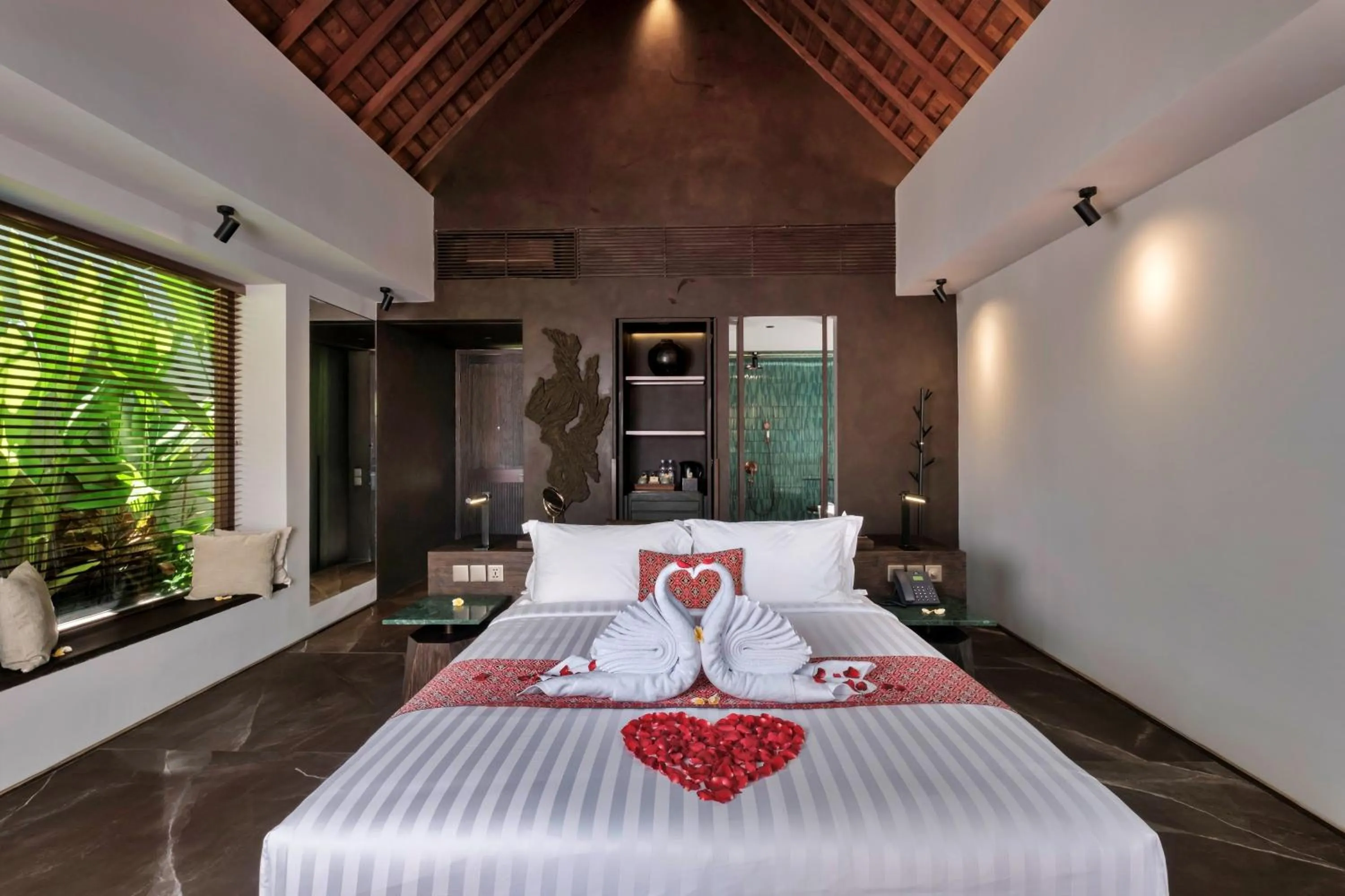 Bedroom, Bed in Mayaloka Villas Ubud
