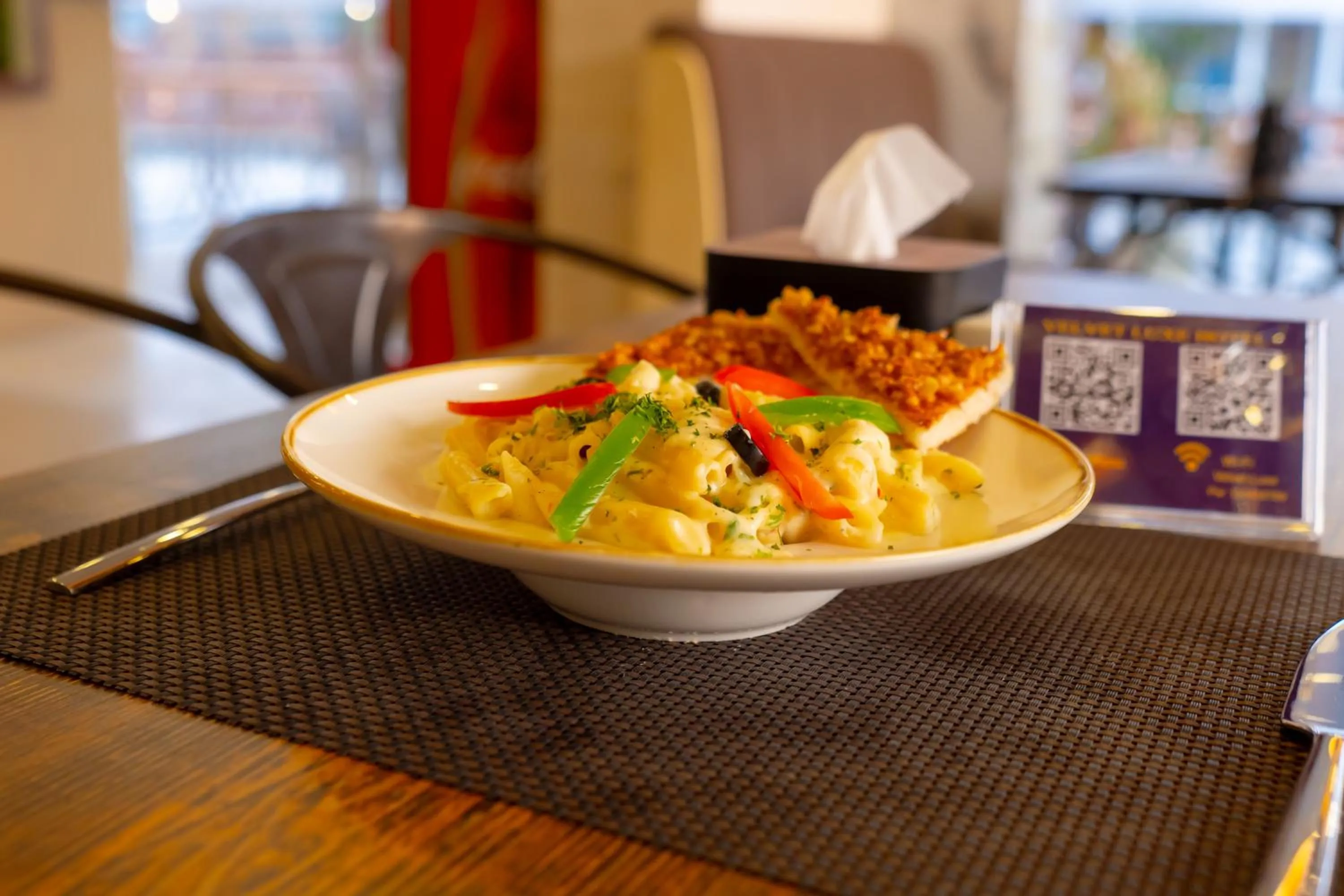 Food and drinks in Velvet Luxe Hotel