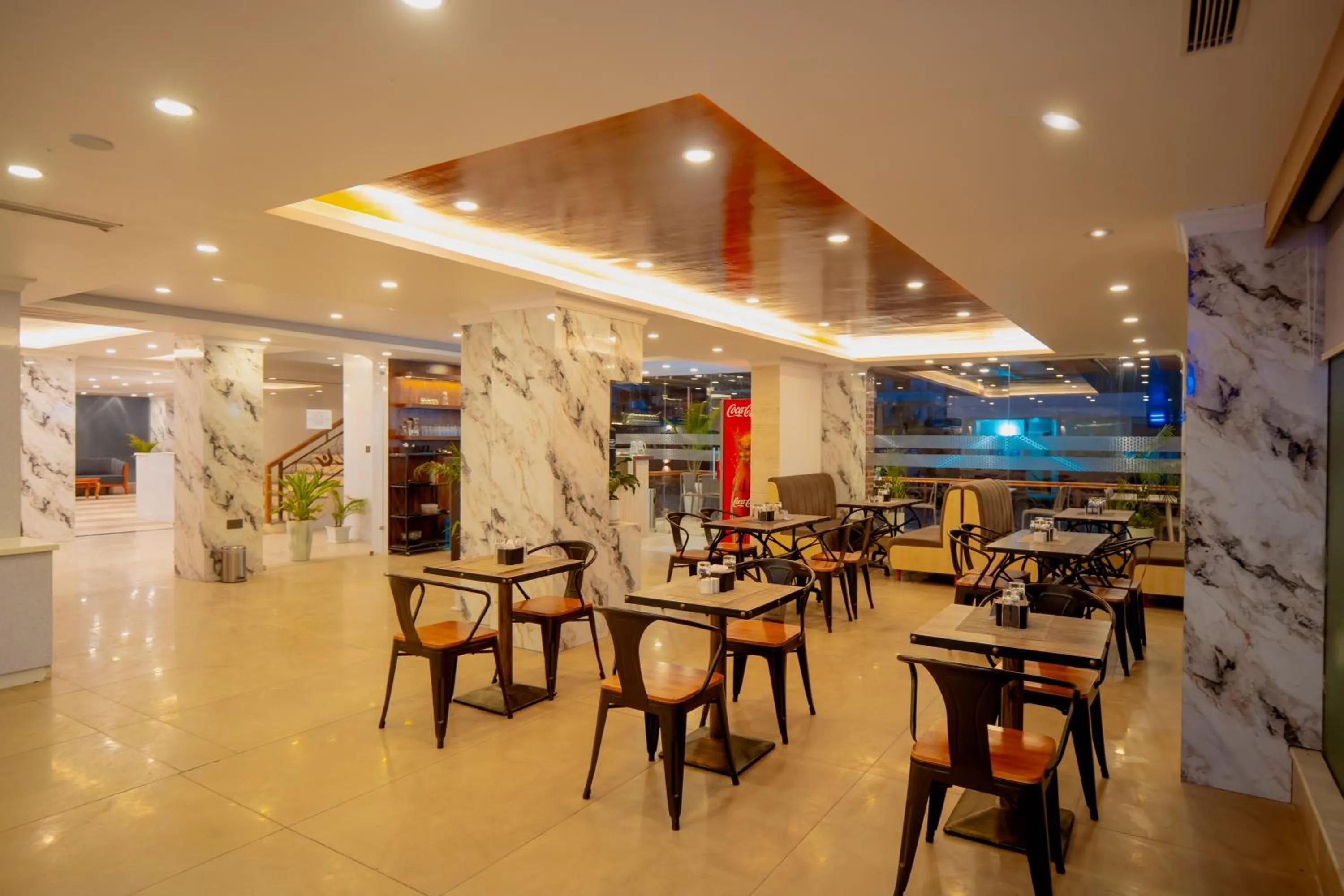 Restaurant/places to eat in Velvet Luxe Hotel