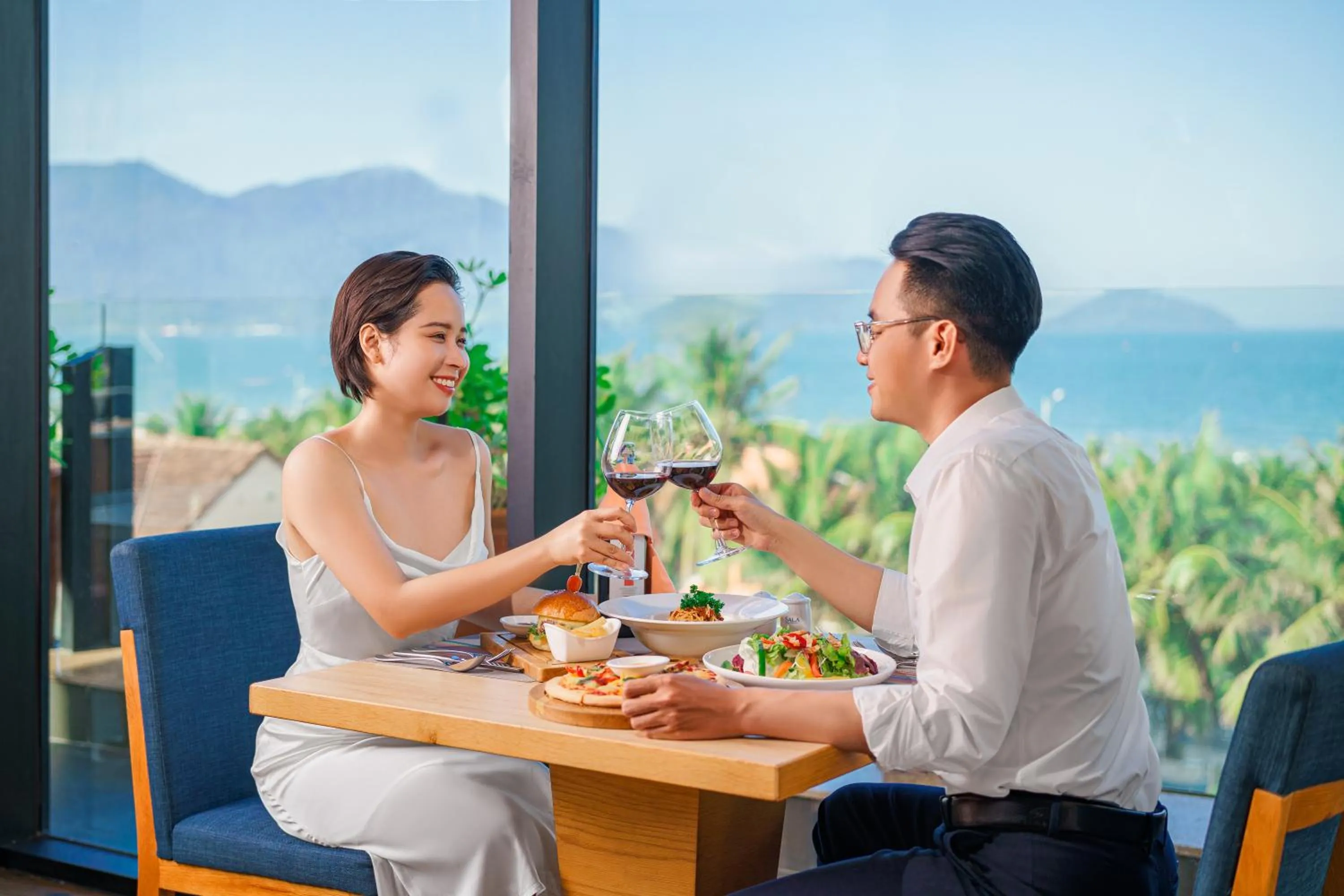 Restaurant/places to eat in Sala Quy Nhon Beach Hotel