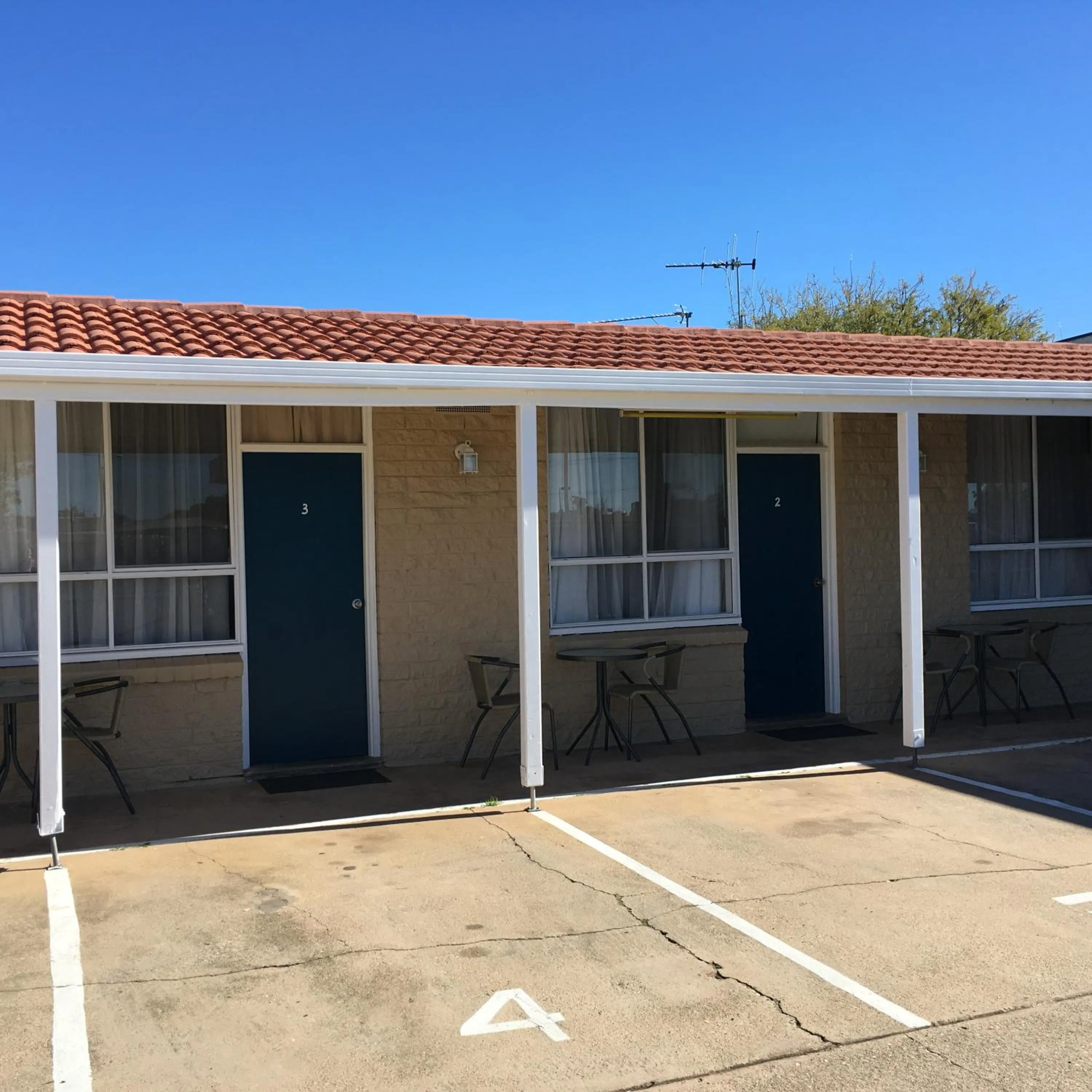 Property building in Motel Yarrawonga