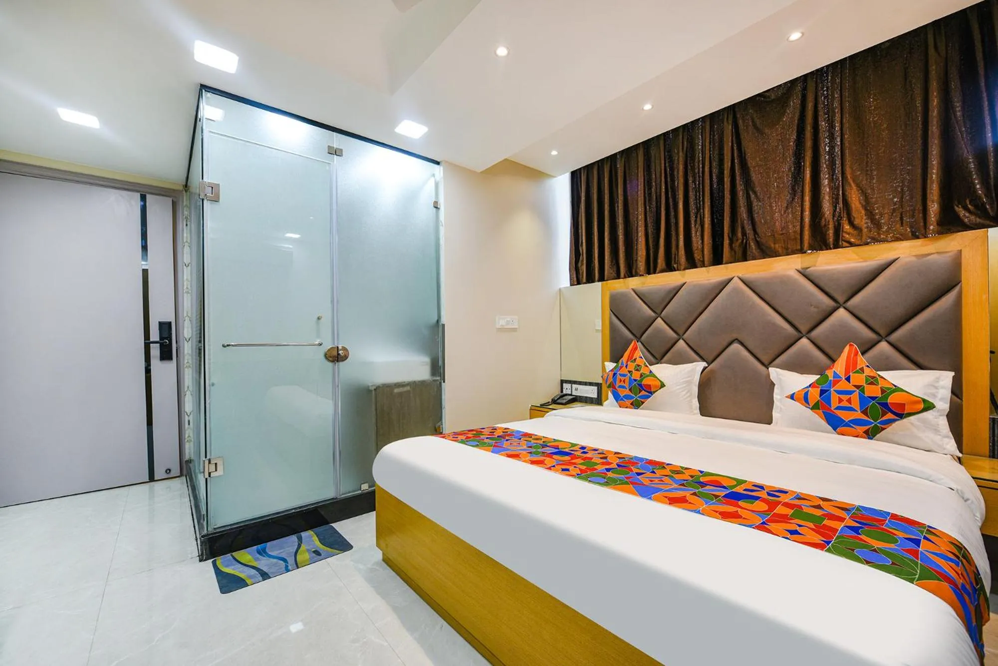Bed in FabHotel Grand Palazzo Near Paschim Vihar