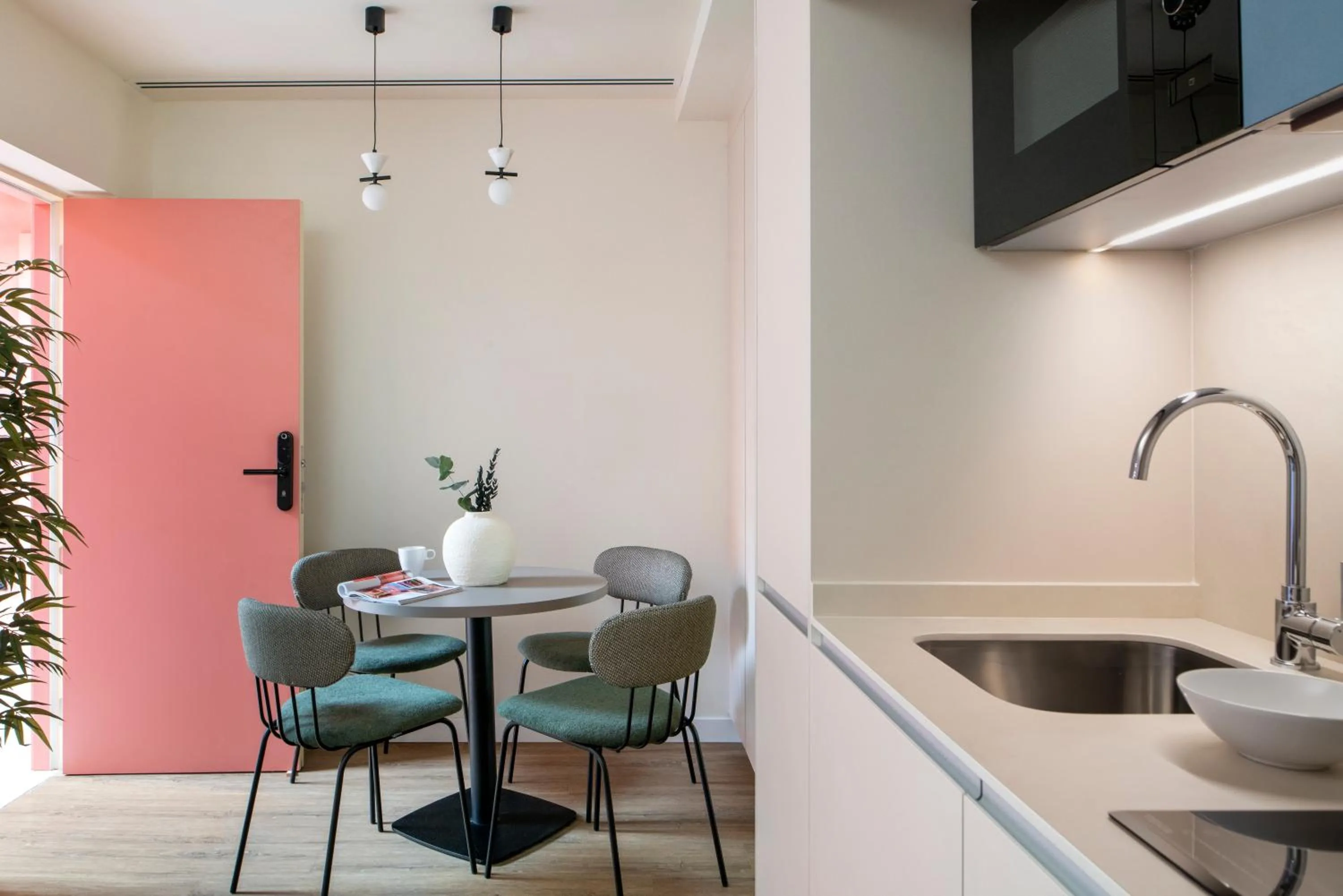 Kitchen or kitchenette in Magno Apartments Clavellinas