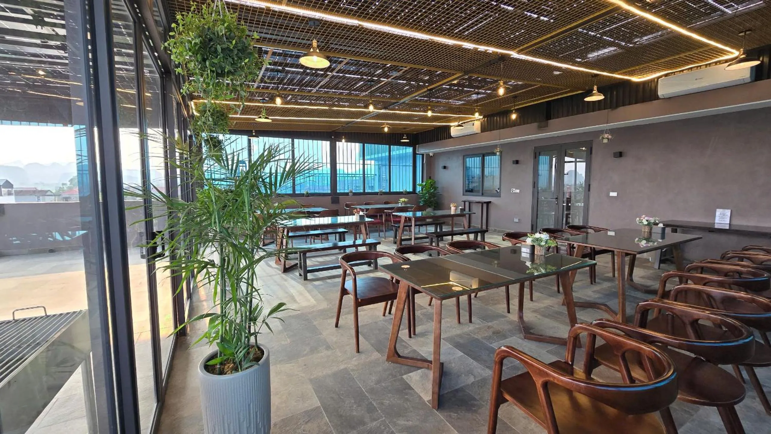 Restaurant/places to eat in Serena Tam Coc Hotel & Villa