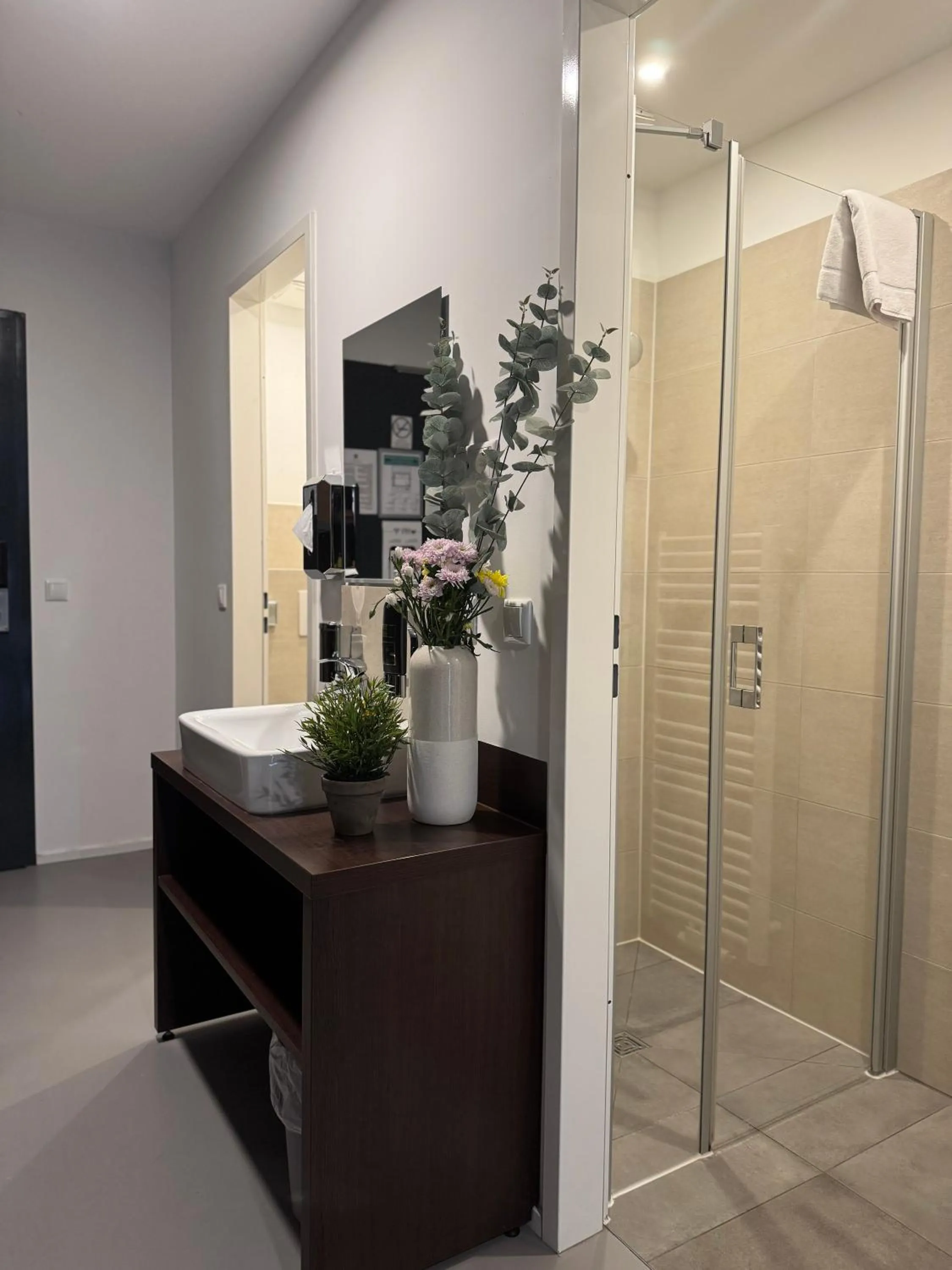 Shower in AR City Hotel Berlin