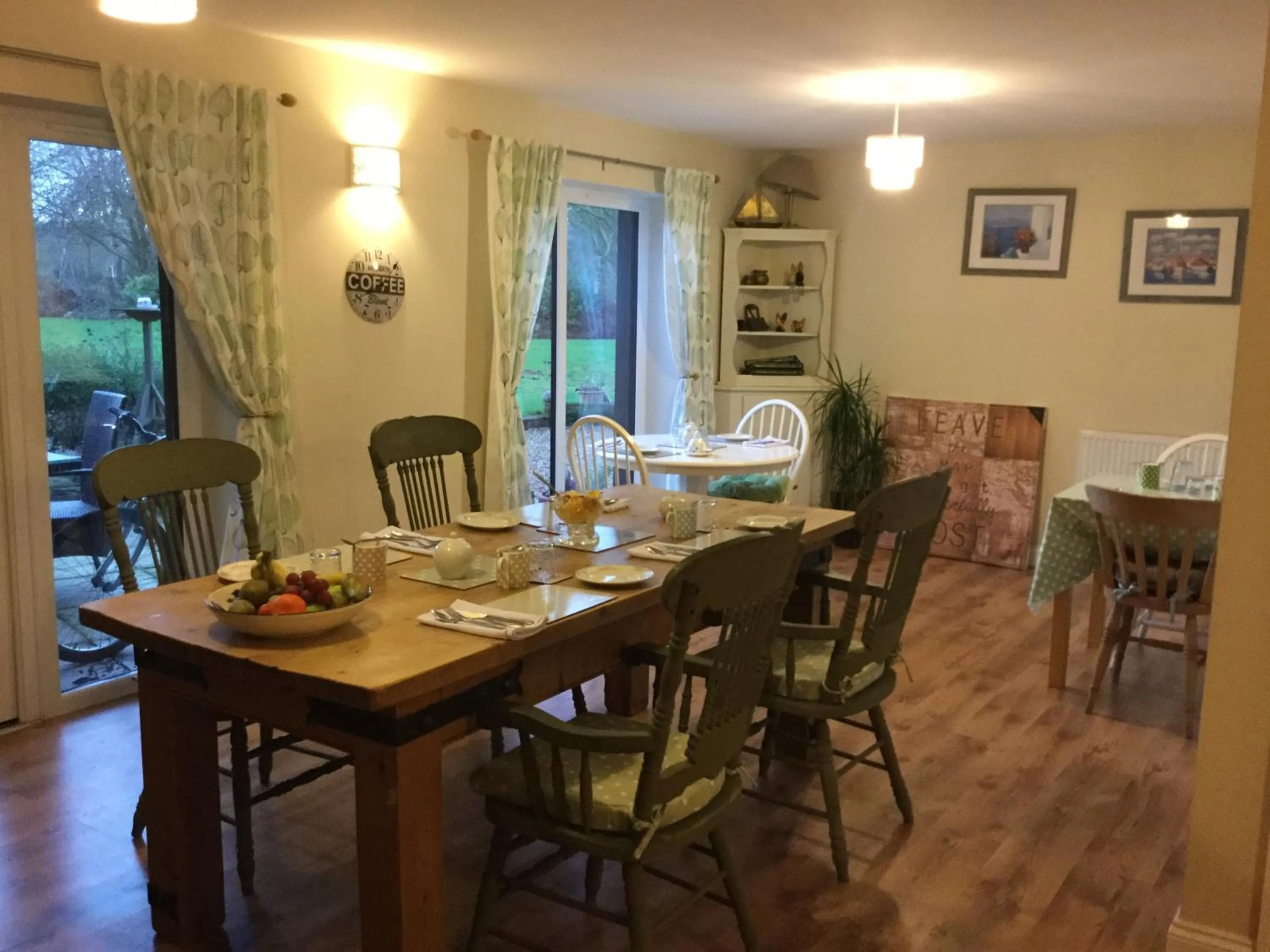 Food and drinks in The Old Grain Store Bed & Breakfast