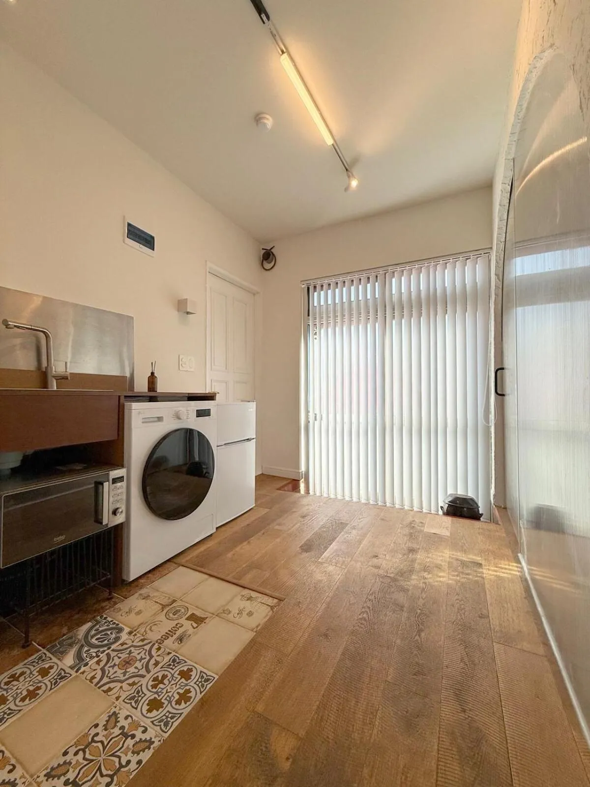 One-Bedroom Apartment in Aloha Green aa